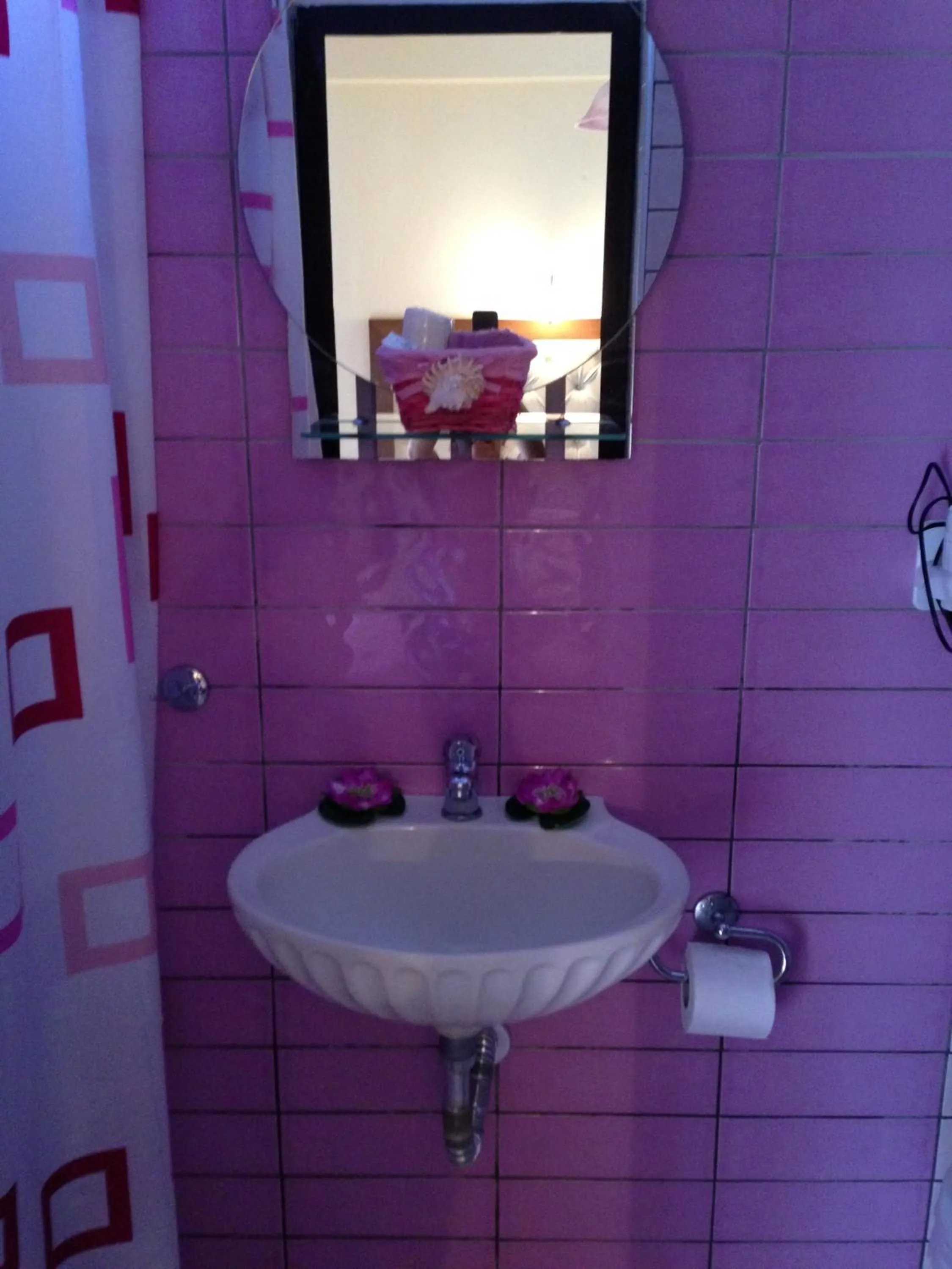 Bathroom in Hotel Karagianni