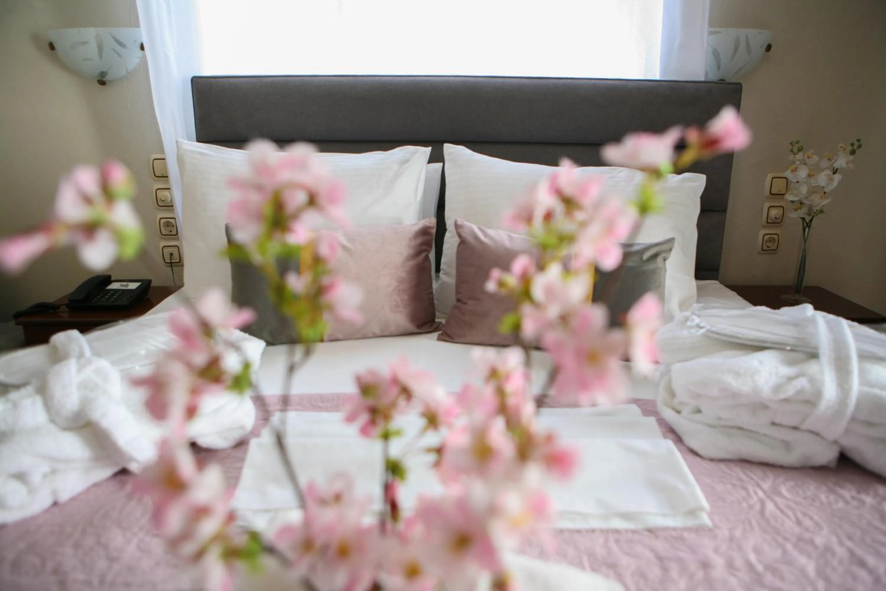 Bed in Hotel Karagianni