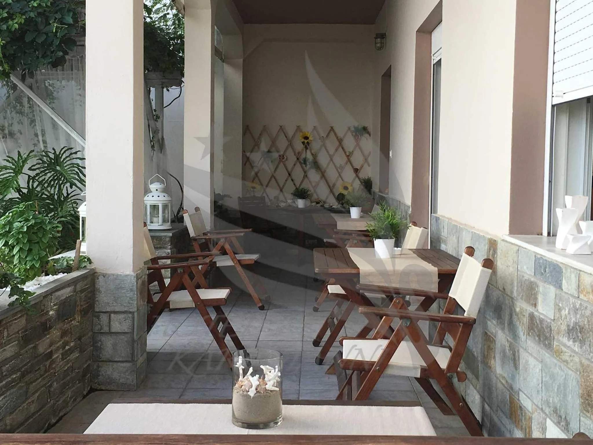 Patio in Hotel Karagianni