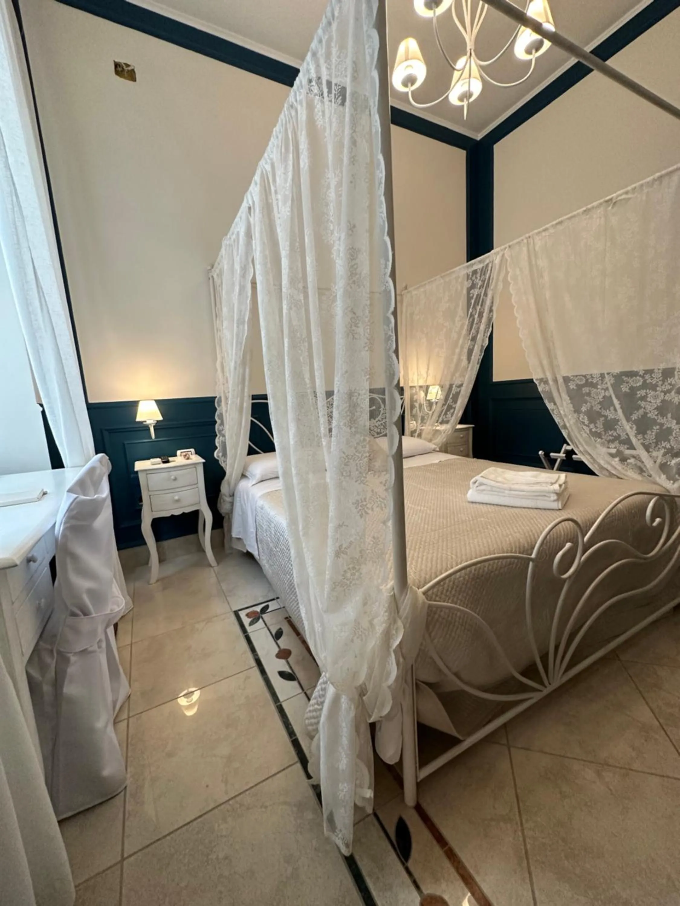 Bed in B&B Pantarei Napoli