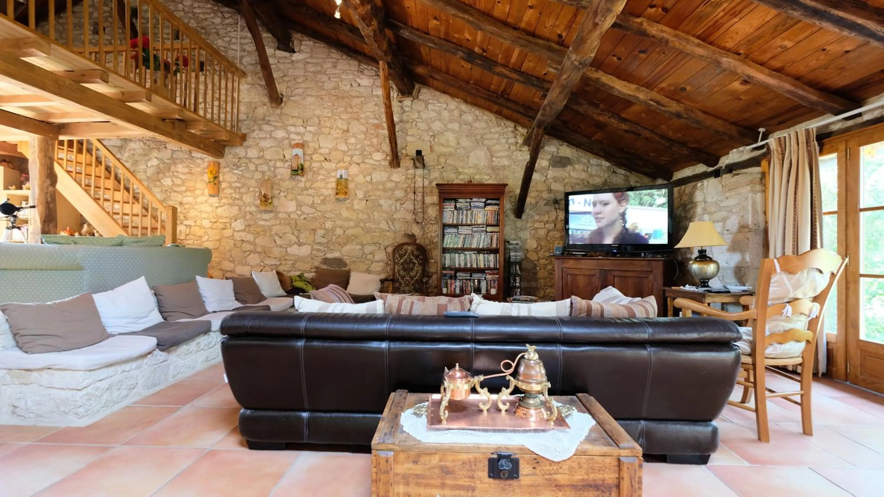 Communal lounge/ TV room in Domaine Les Miquels