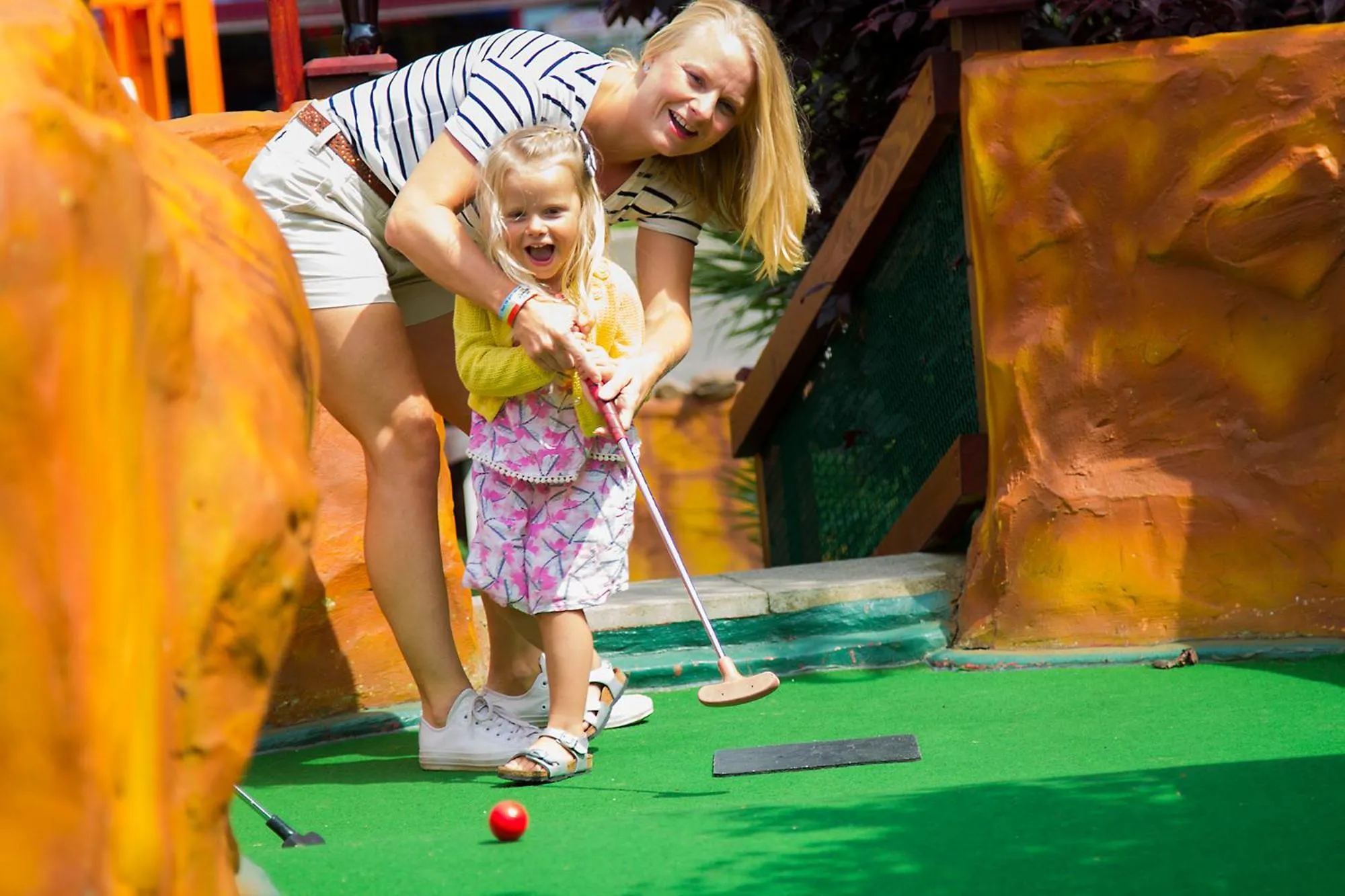 Southend Central Hotel - Close to Beach, City Centre, Train Station & Southend Airport