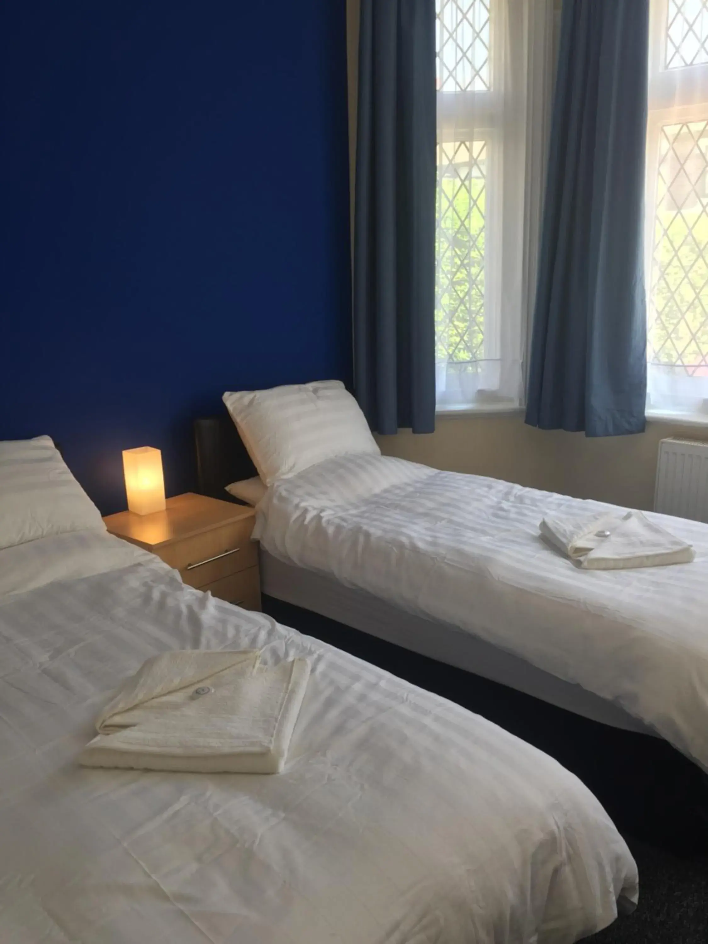 Southend Central Hotel - Close to Beach, City Centre, Train Station & Southend Airport Southend Central Hotel - Close to Beach, City Centre, Train Station & Southend Airport