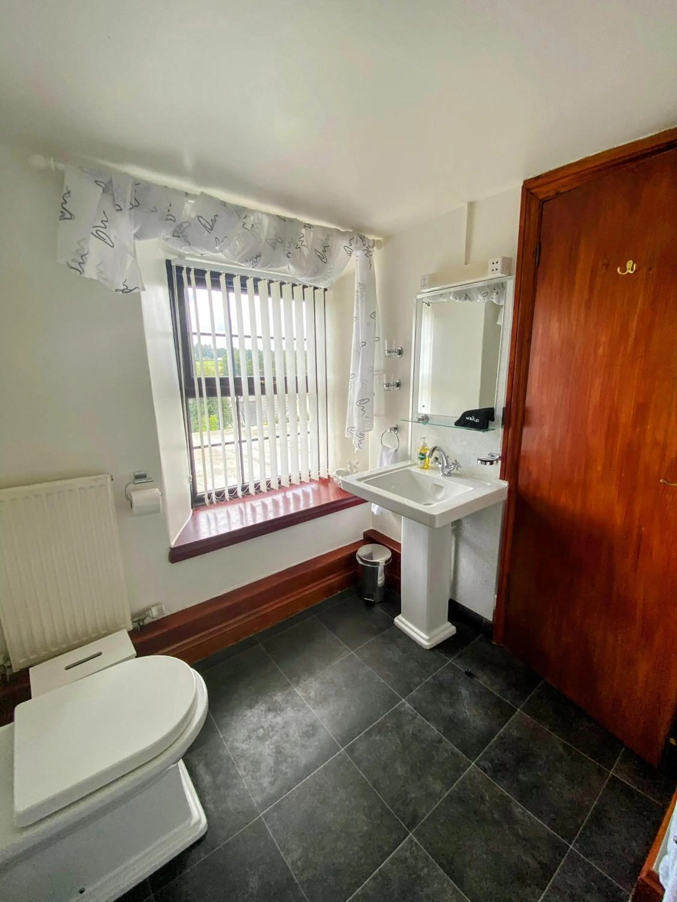 Bathroom in Flambards Hotel