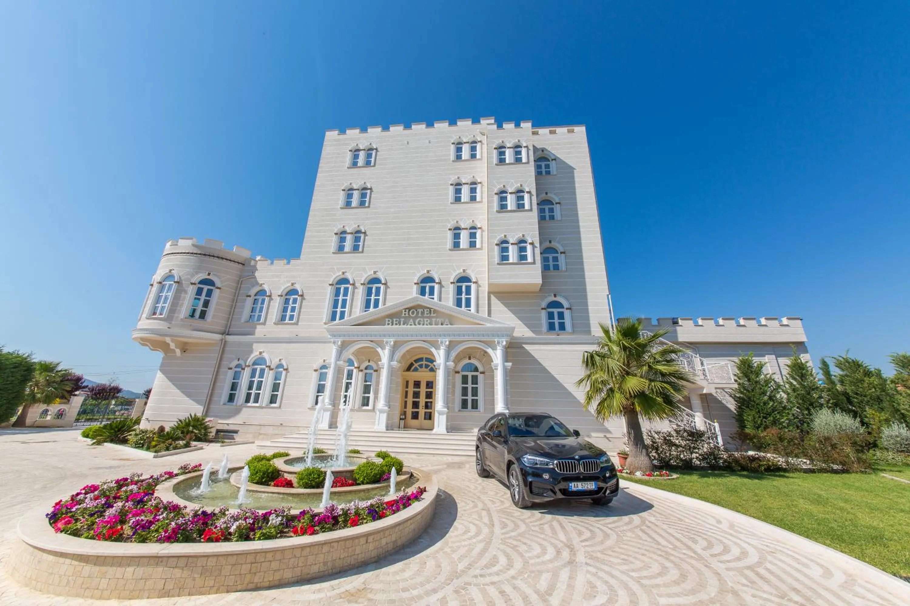 Facade/entrance in Hotel Belagrita