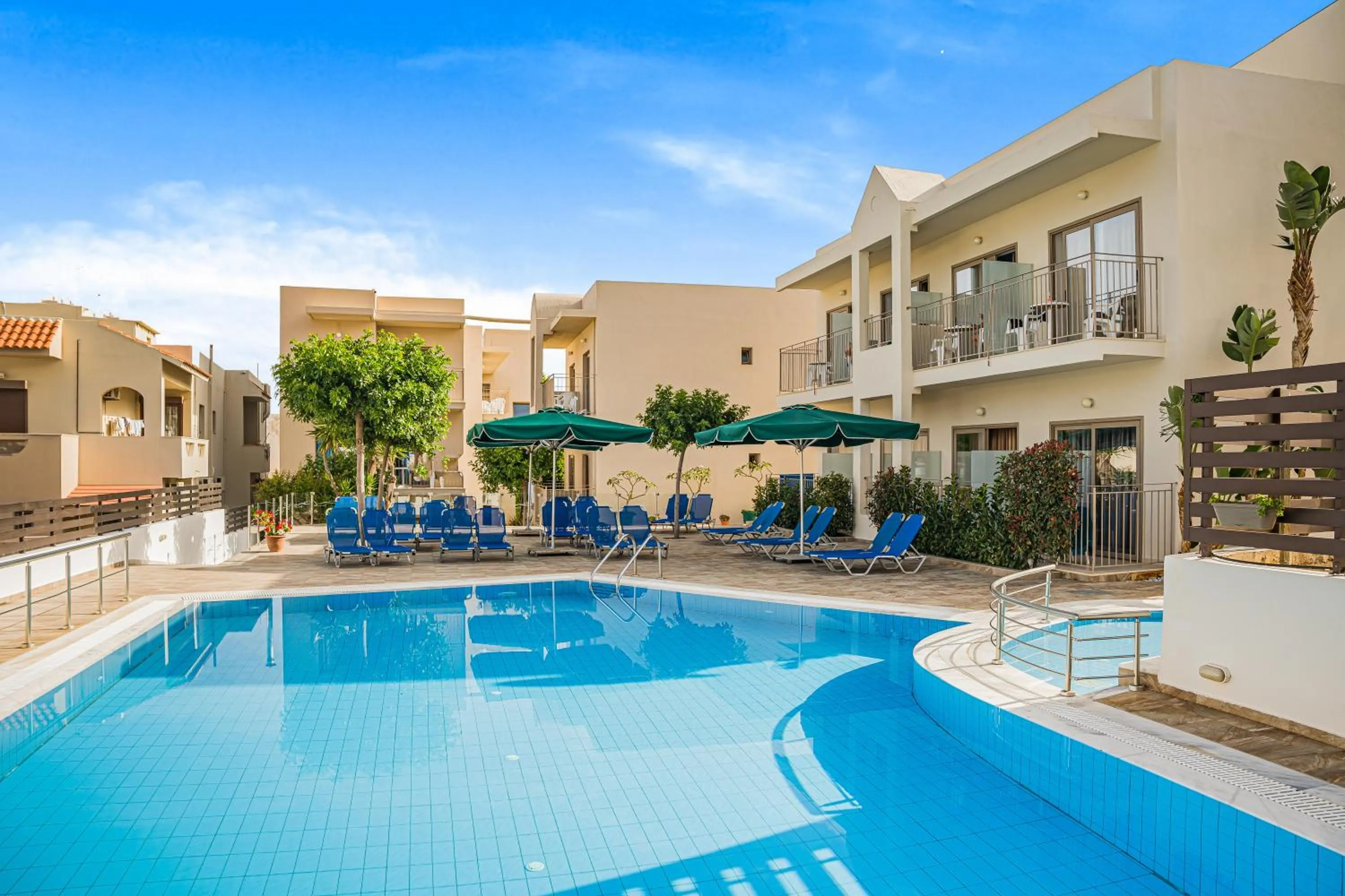 Swimming pool in Creta Verano Hotel