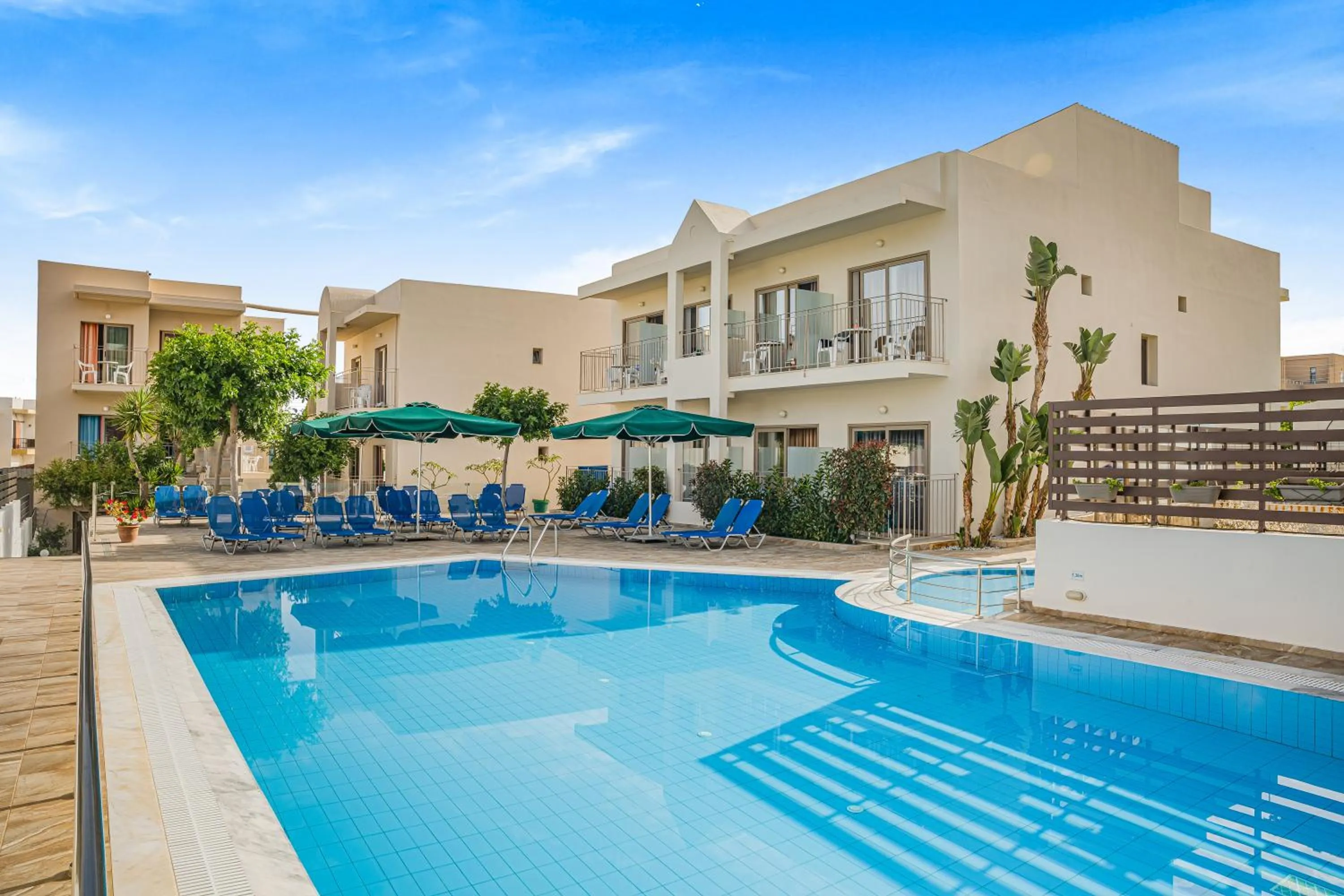 Swimming pool in Creta Verano Hotel