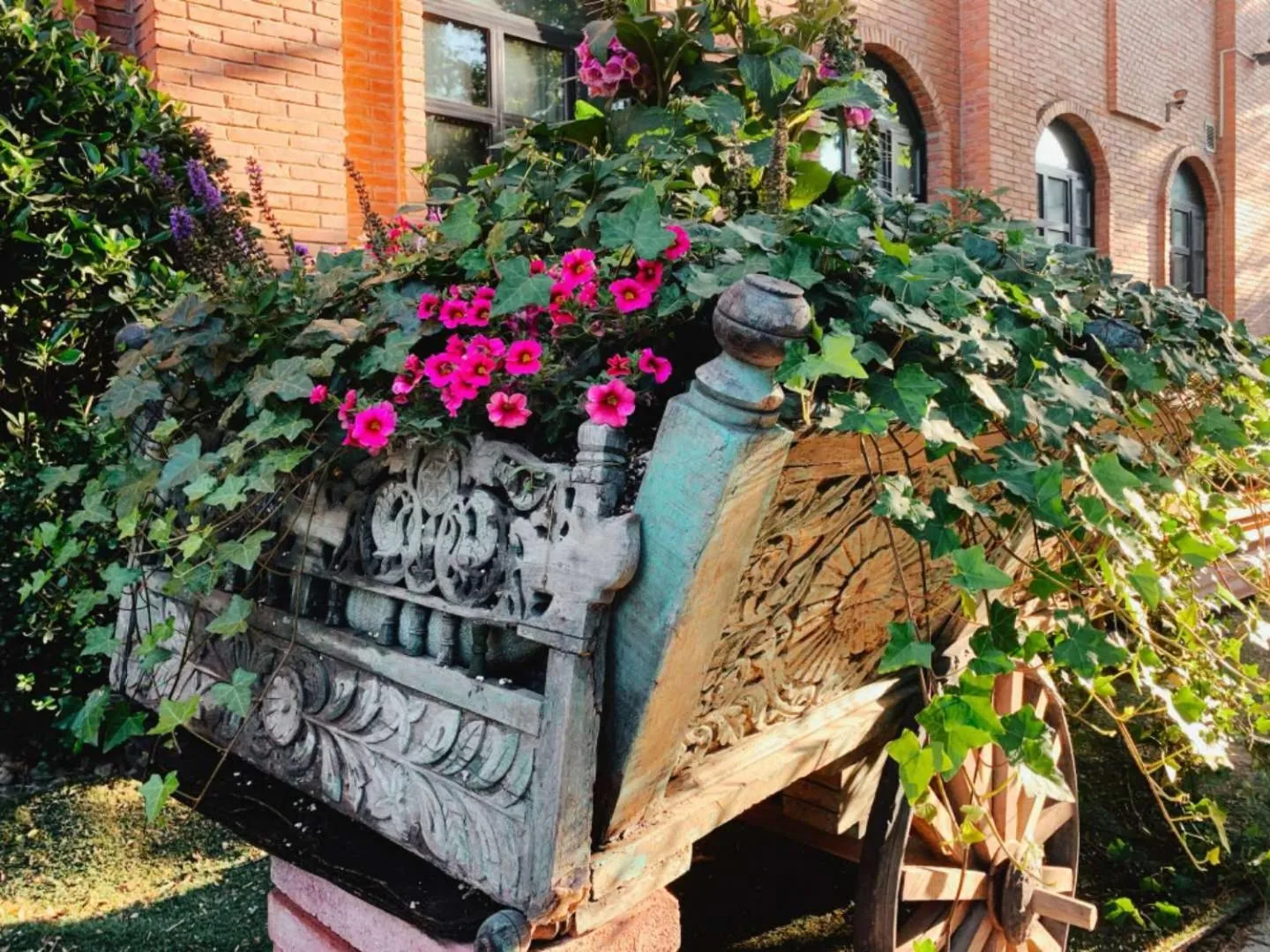 Garden view in Gracie Art Hotel