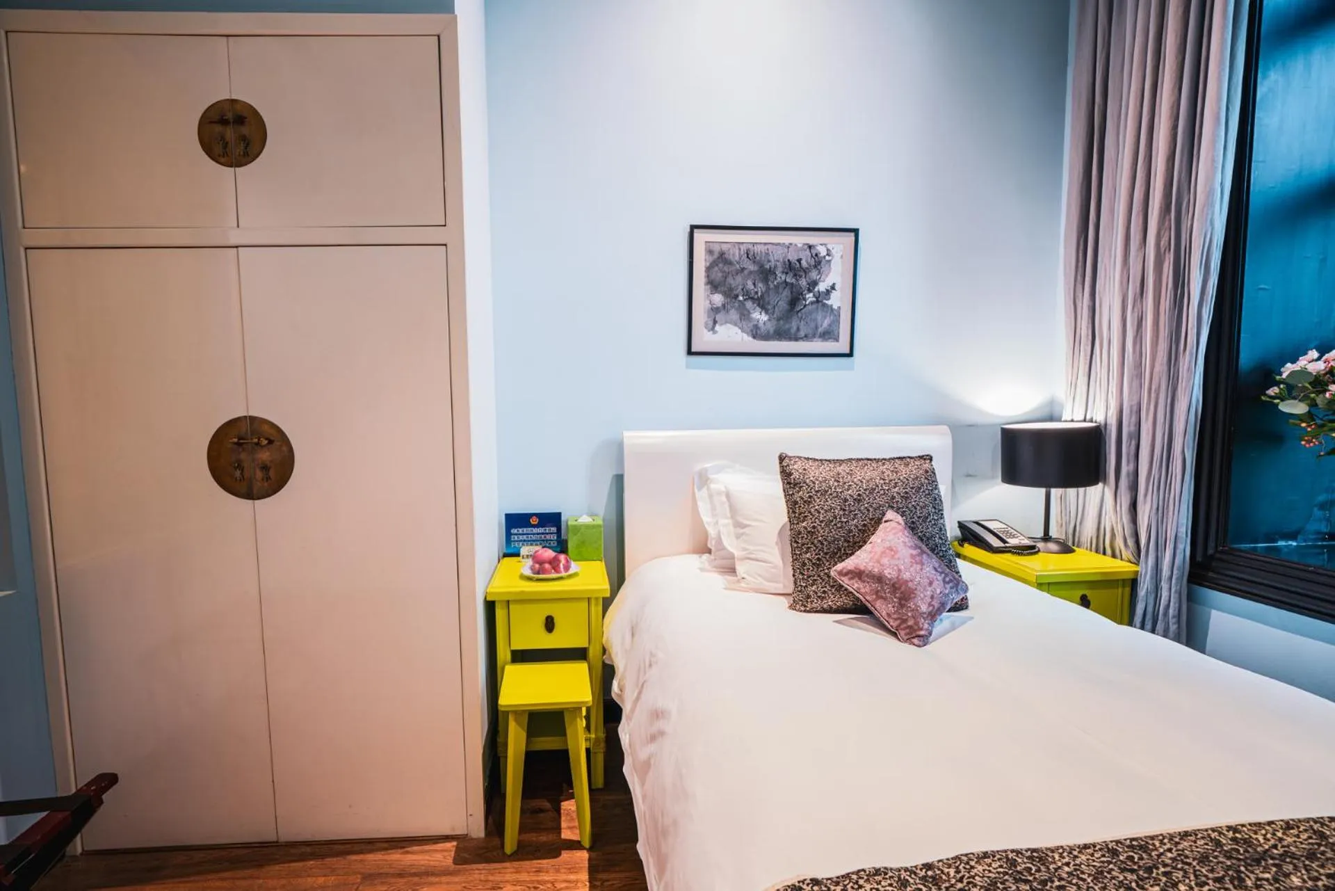 Bed in Gracie Art Hotel