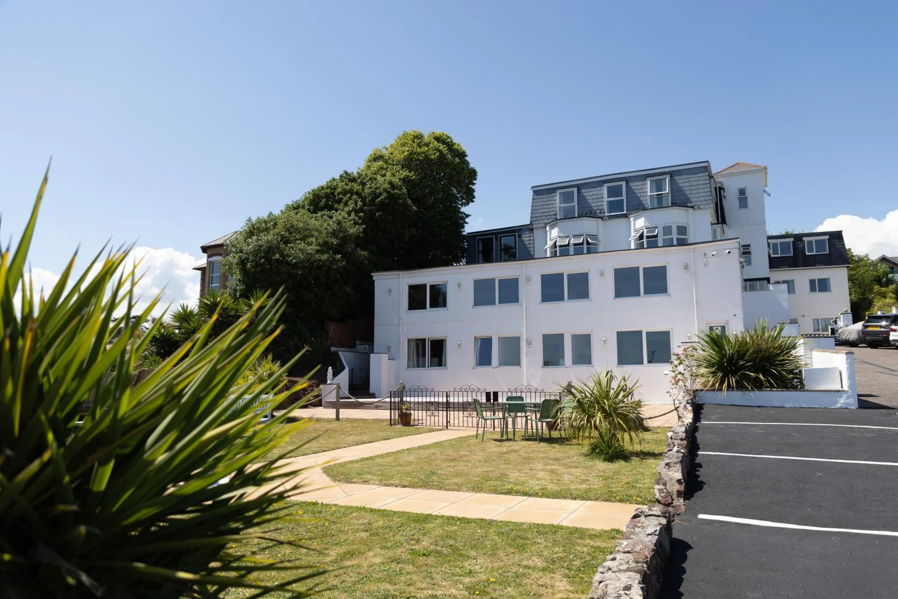 Property building in Waters Edge Hotel Torquay