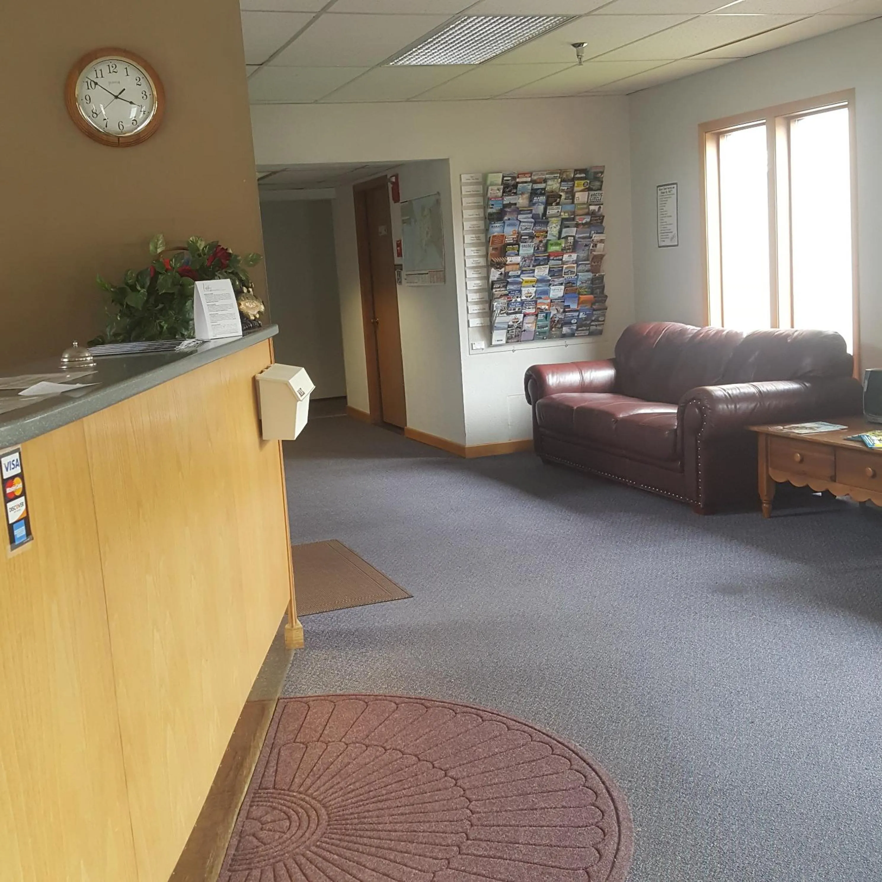 Facade/entrance in Keystone Hotel