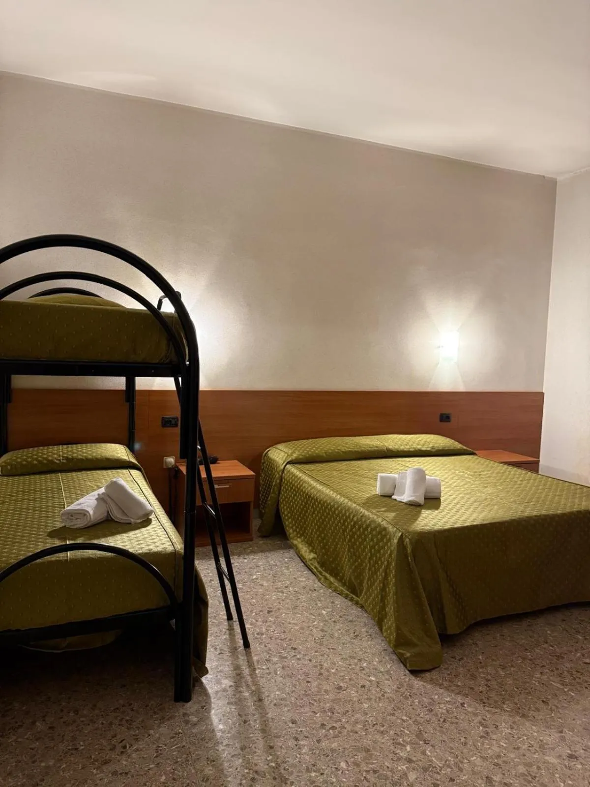 Property building, Bed in Hotel Villa Giusy