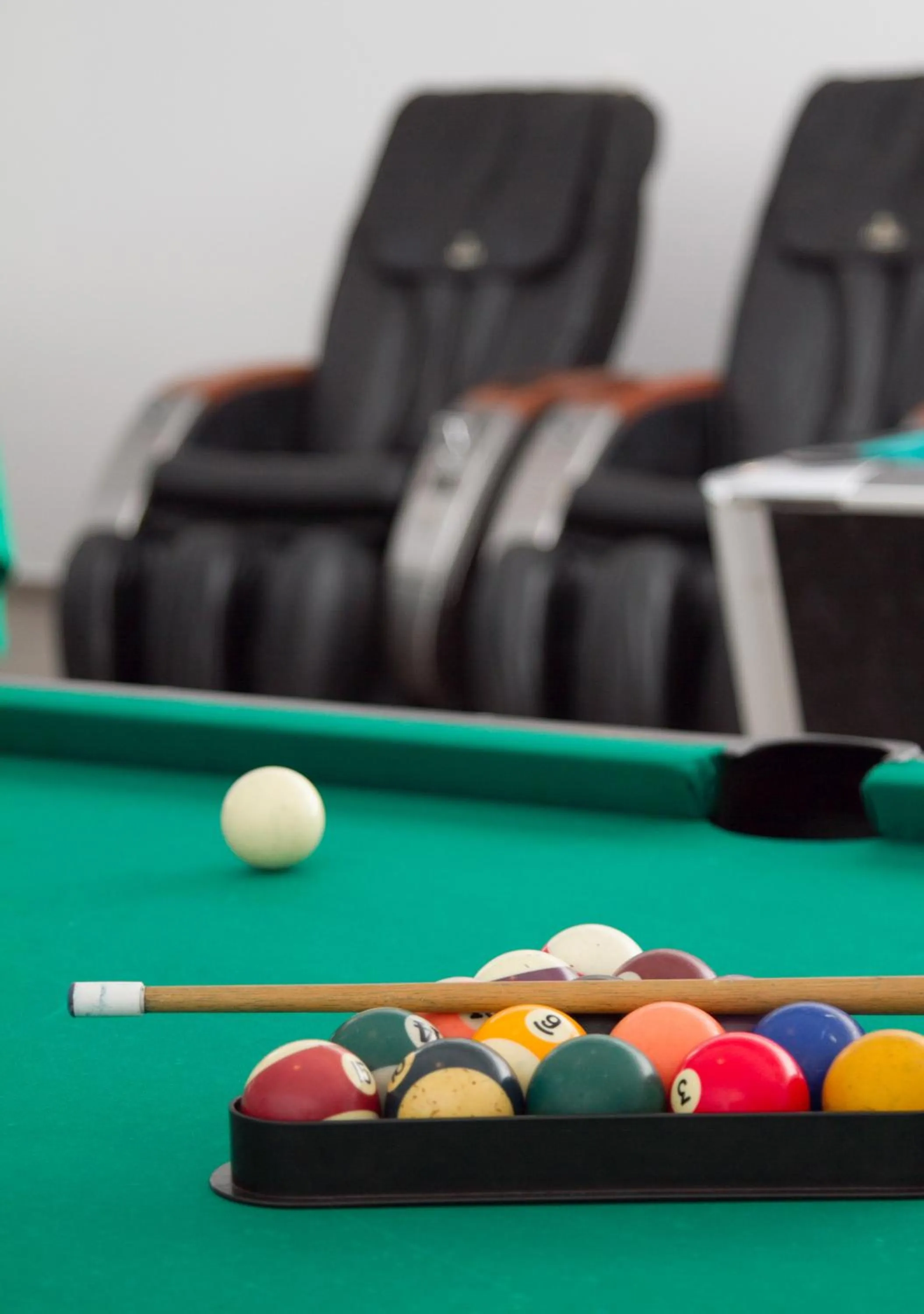 Billiard in Peninsula Resort & Spa