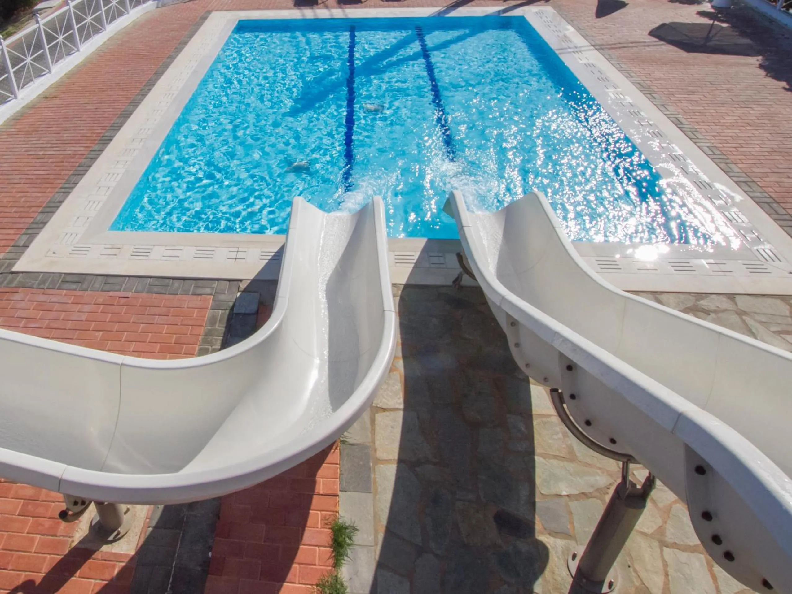 Swimming pool in Peninsula Resort & Spa