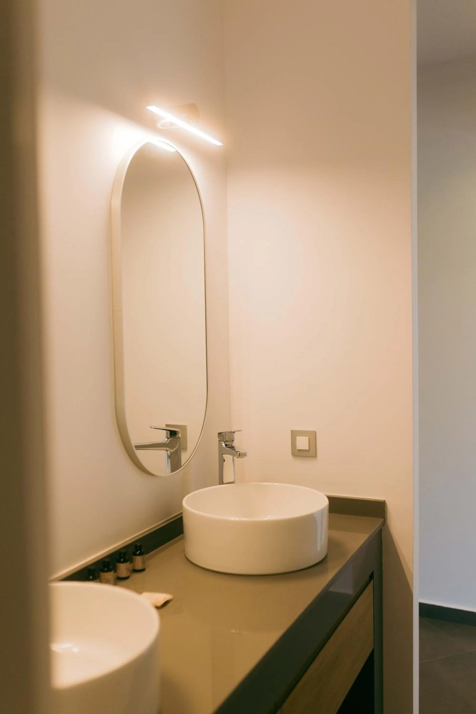 Bathroom in Peninsula Resort & Spa