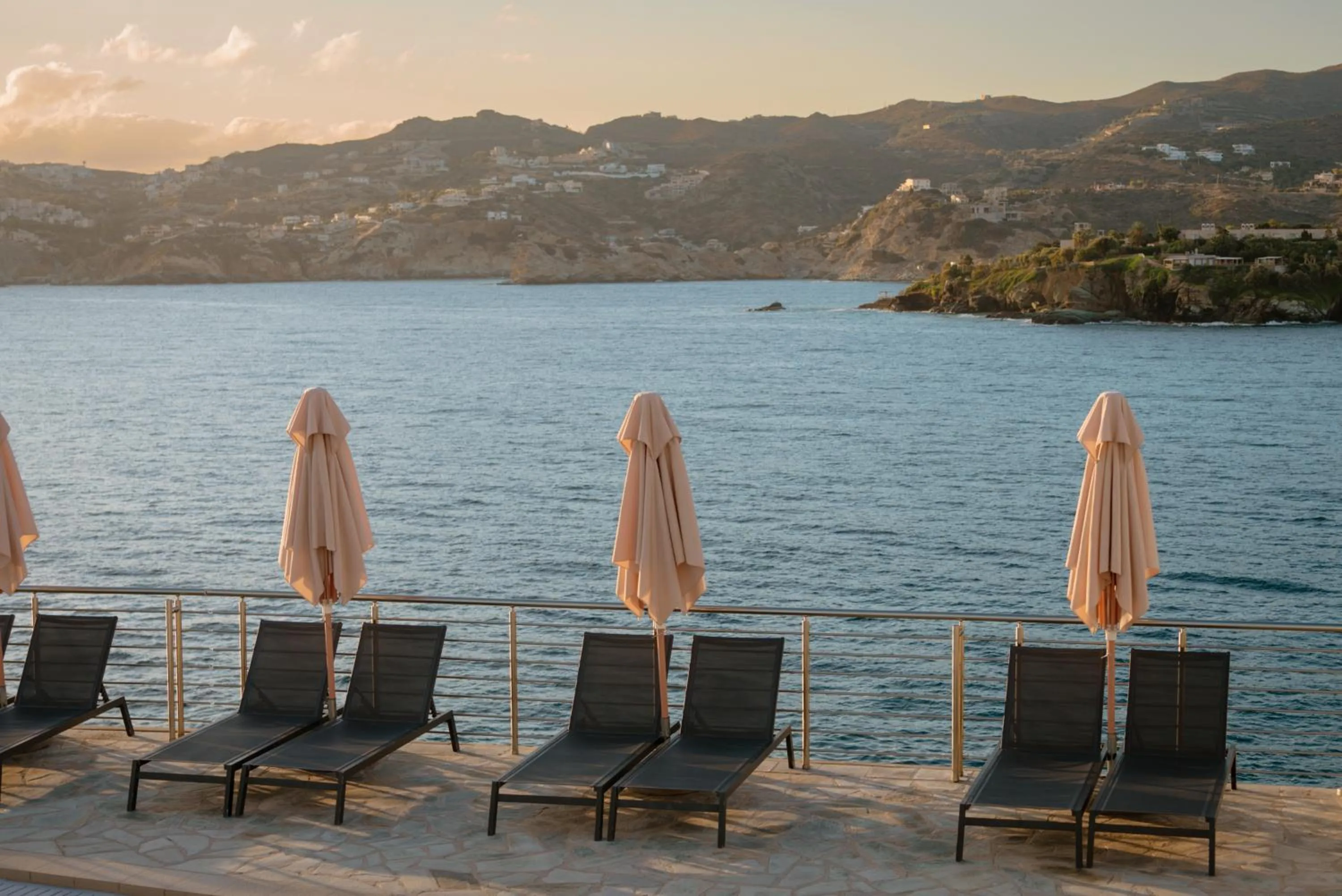 Pool view in Peninsula Resort & Spa