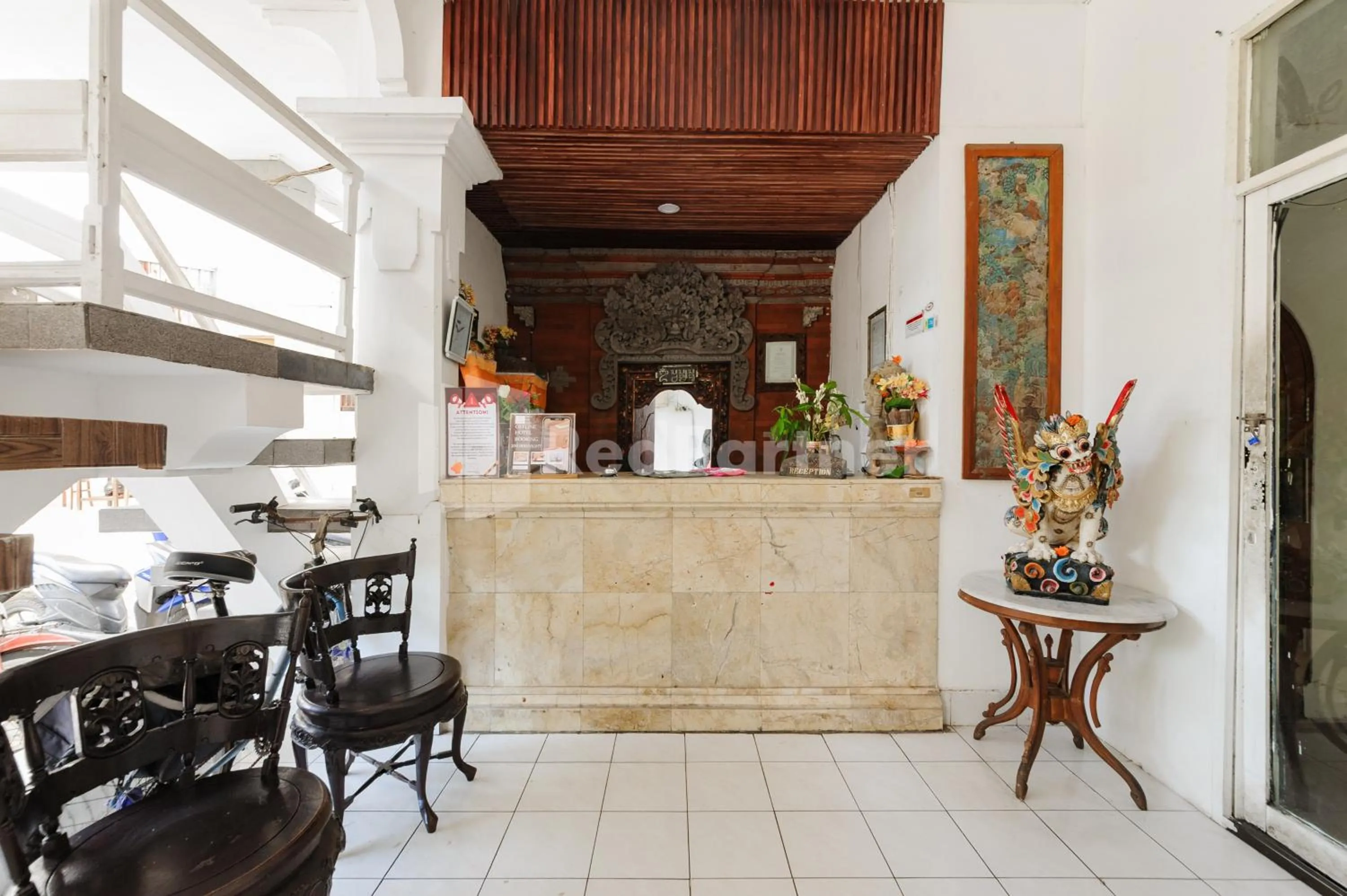 Lobby or reception in Pulau Bali Hotel Denpasar RedPartner