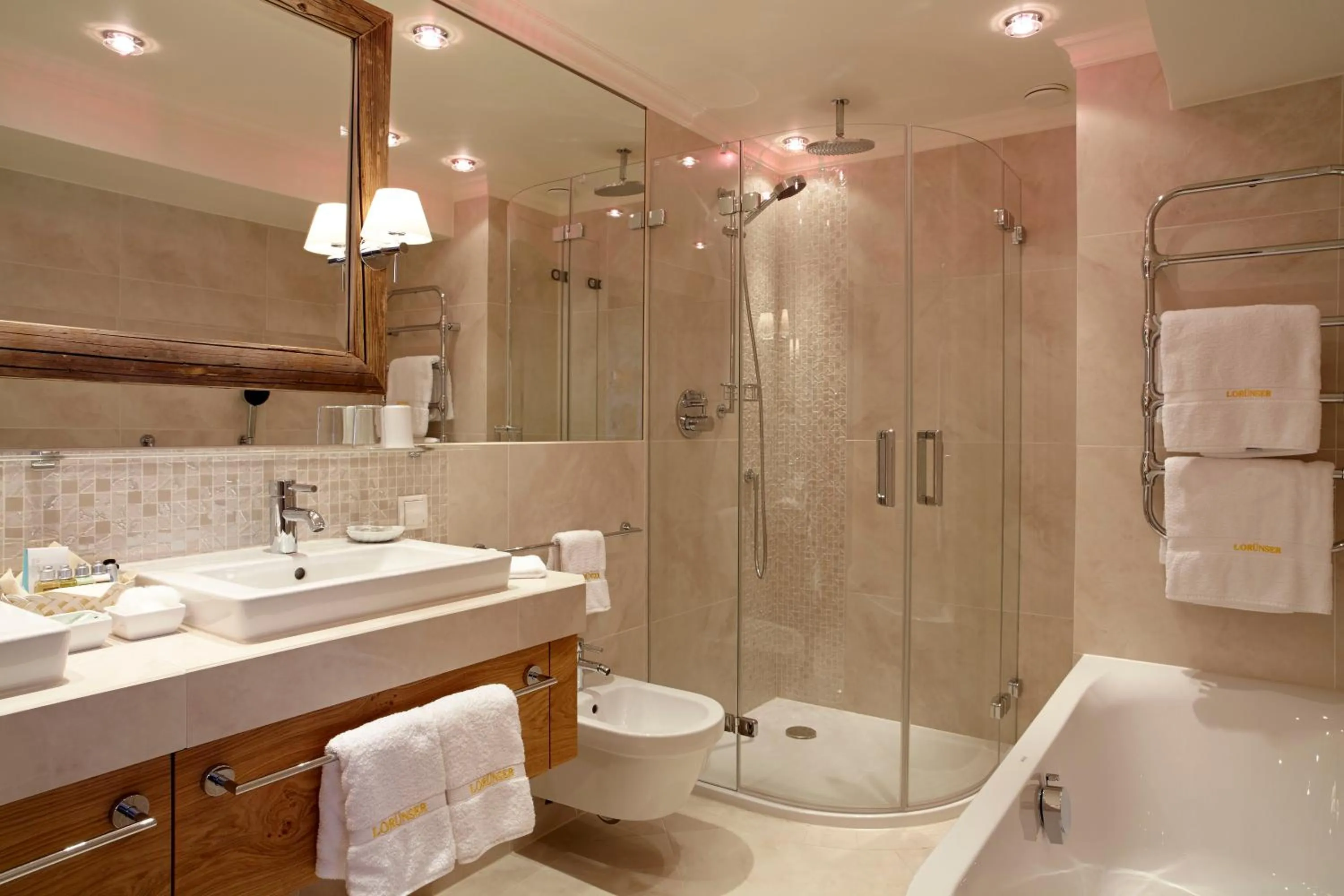 Bathroom in Sporthotel Lorünser