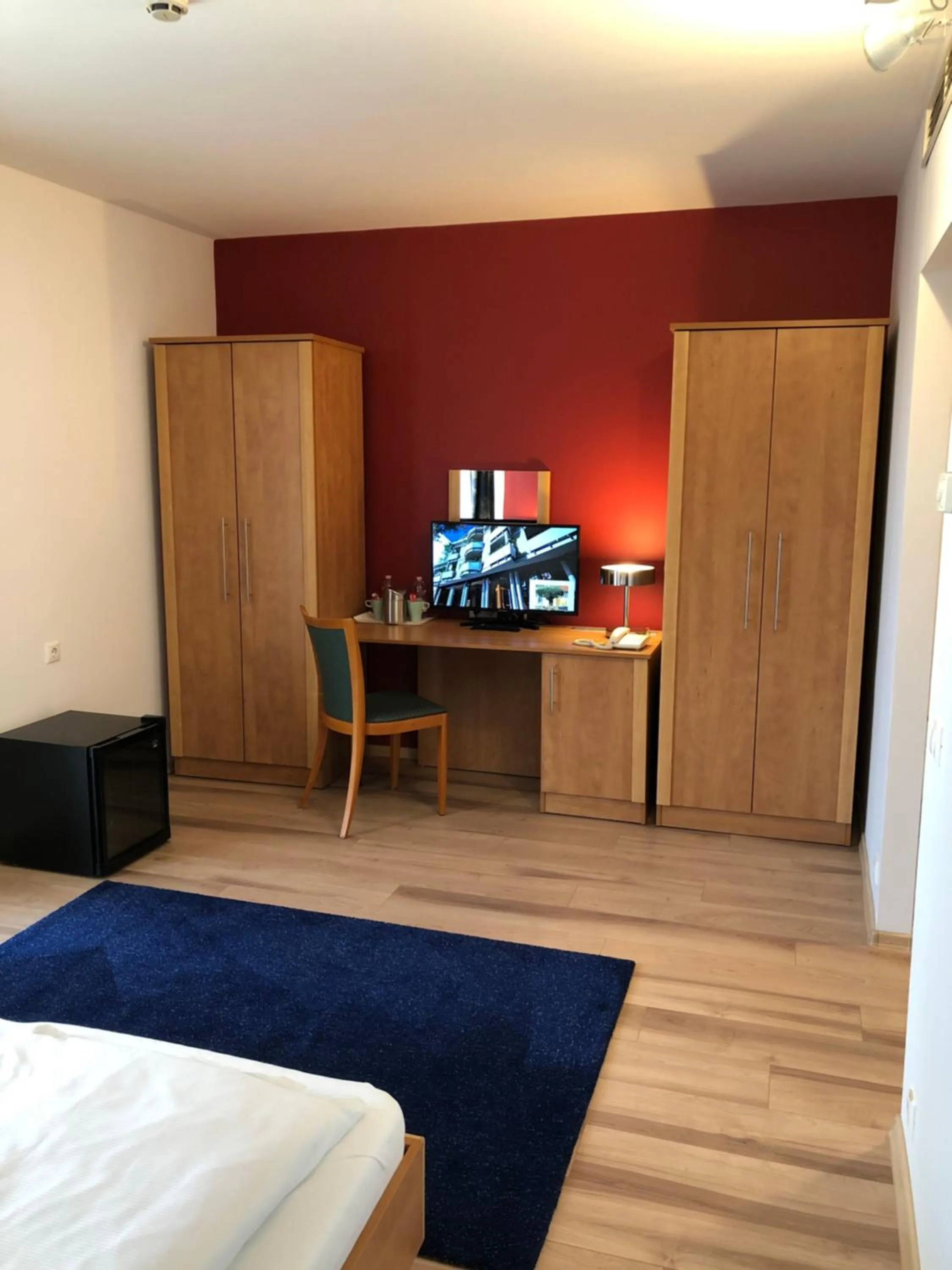 Semiramis Business Hotel