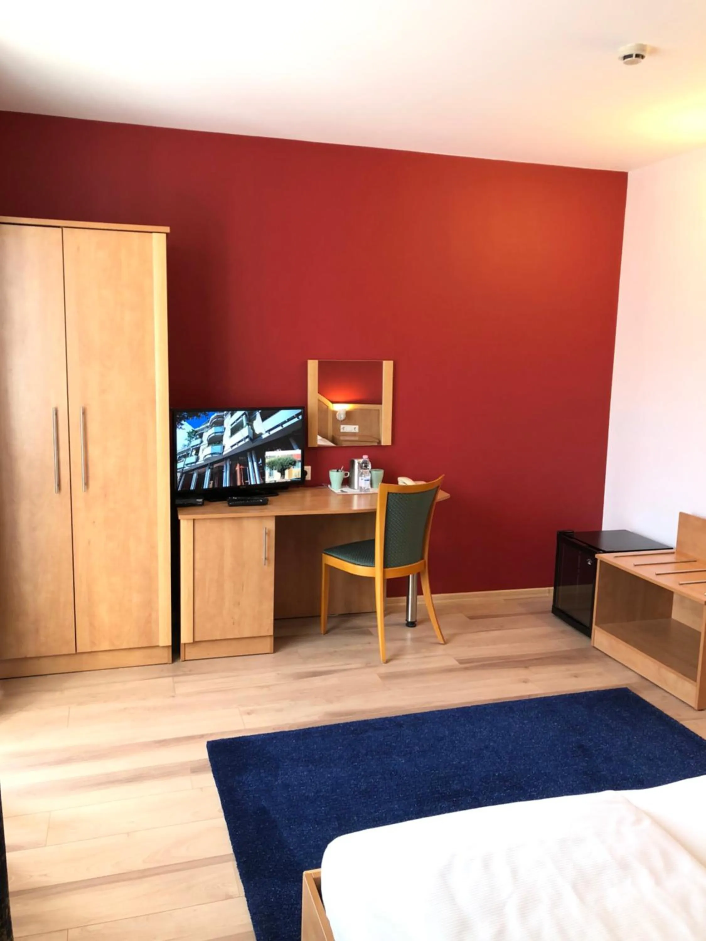 Semiramis Business Hotel