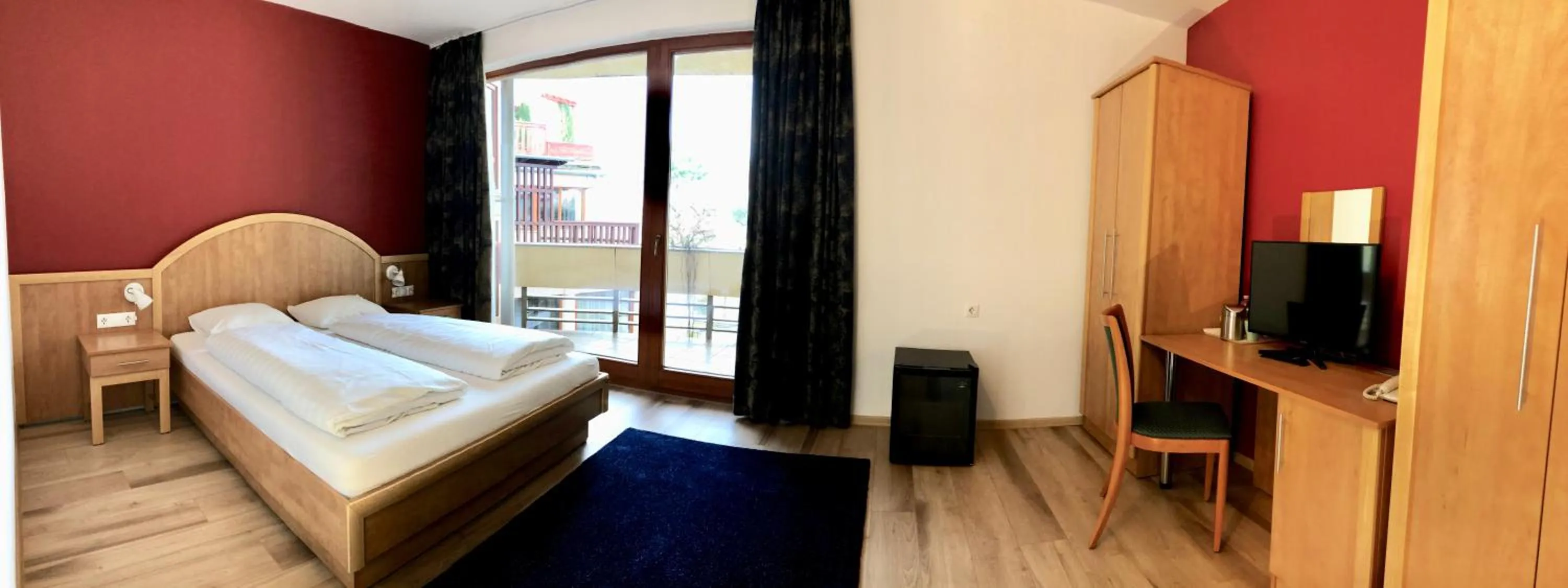 Semiramis Business Hotel