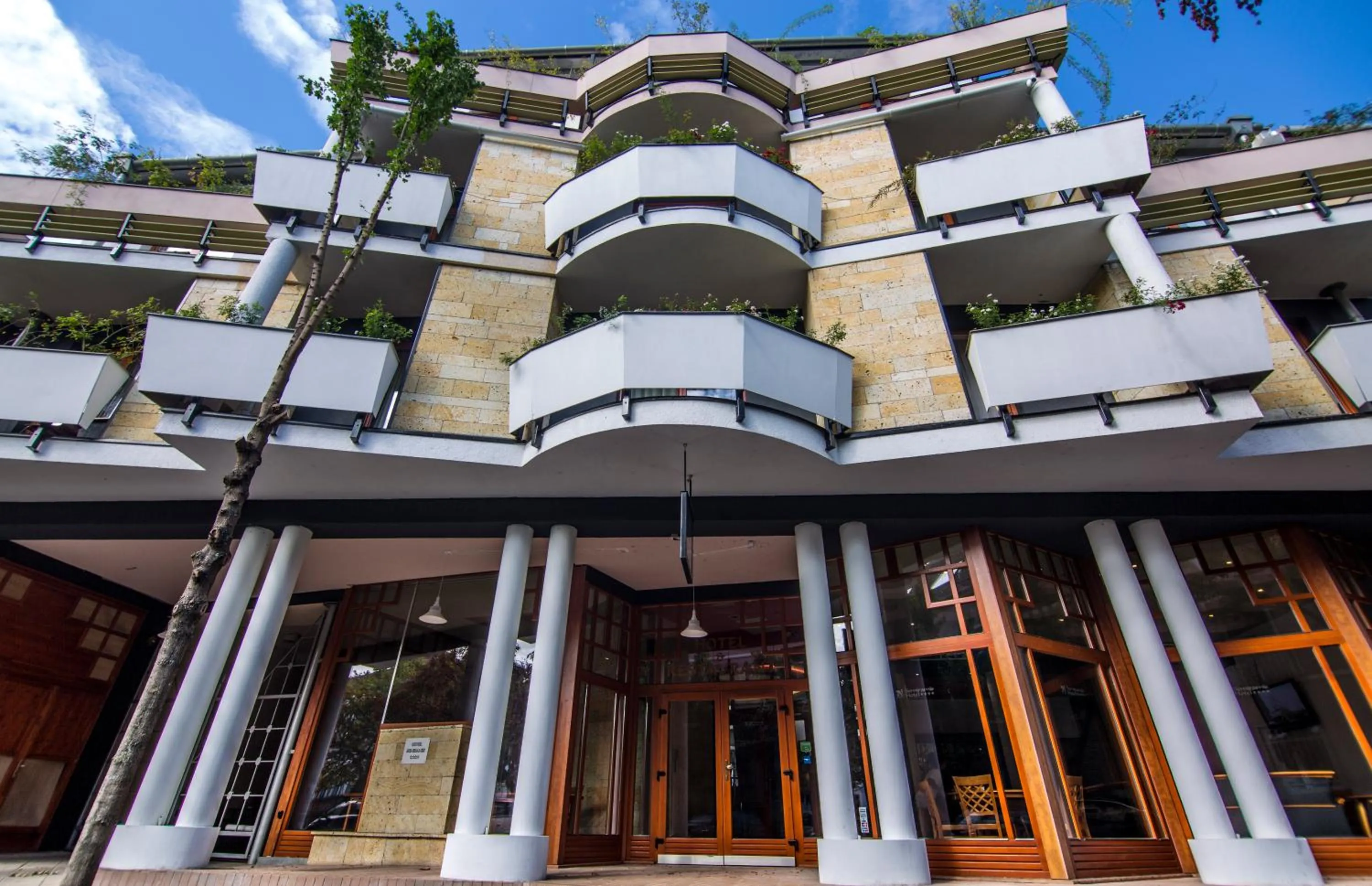 Property building in Semiramis Business Hotel