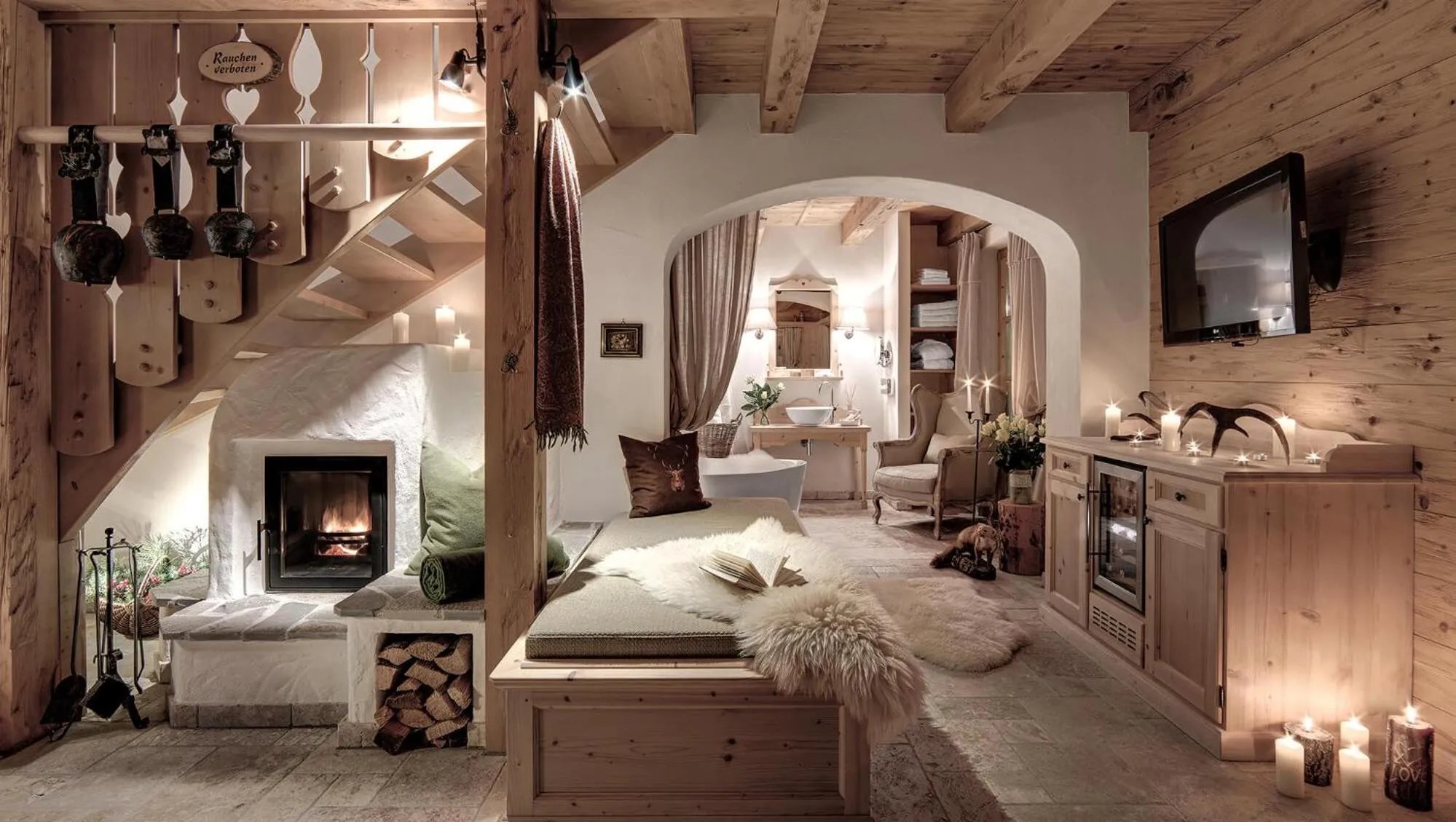 Living room, Bed in INNs HOLZ