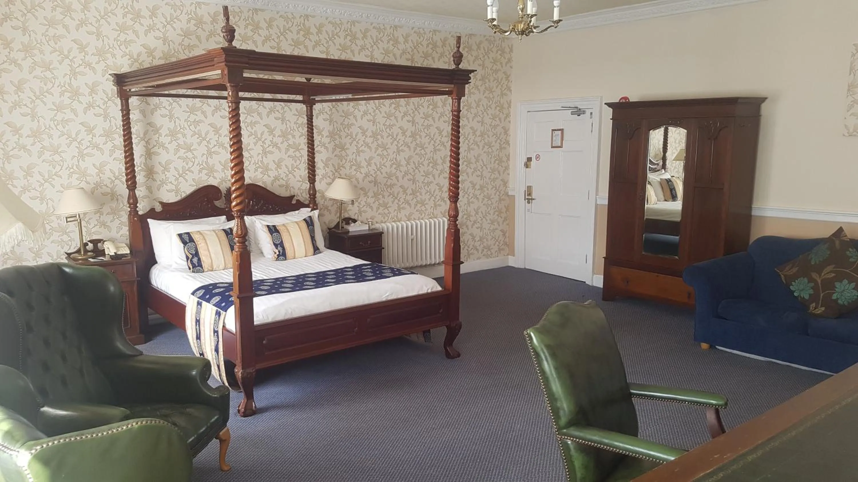 Bedroom, Bed in Haughton Hall Hotel & Leisure Club