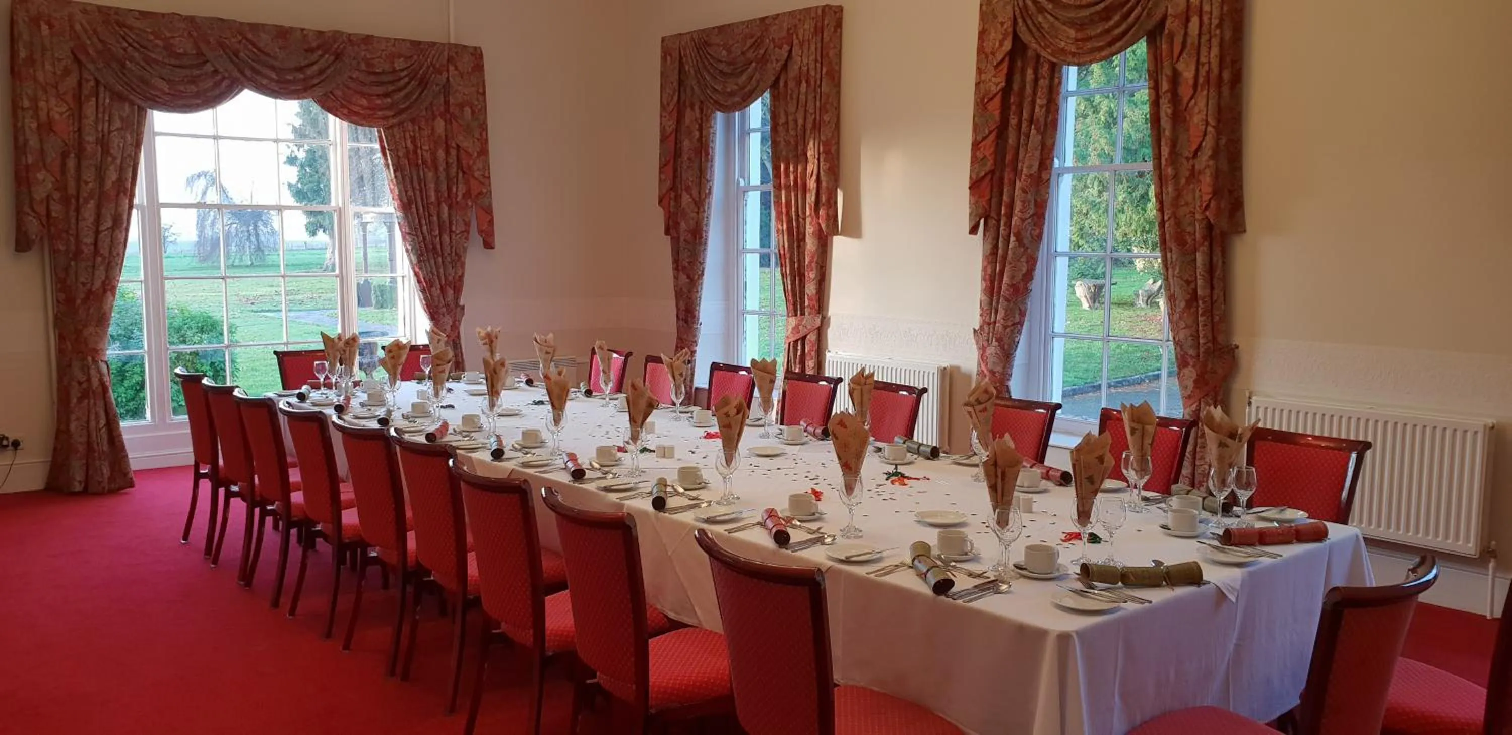 Restaurant/places to eat in Haughton Hall Hotel & Leisure Club