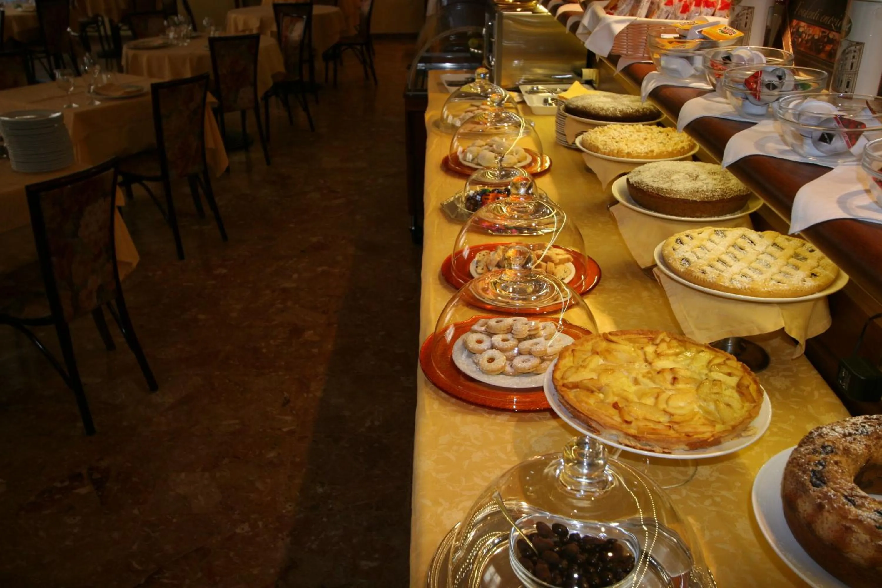 Food in Nuovo Albergo