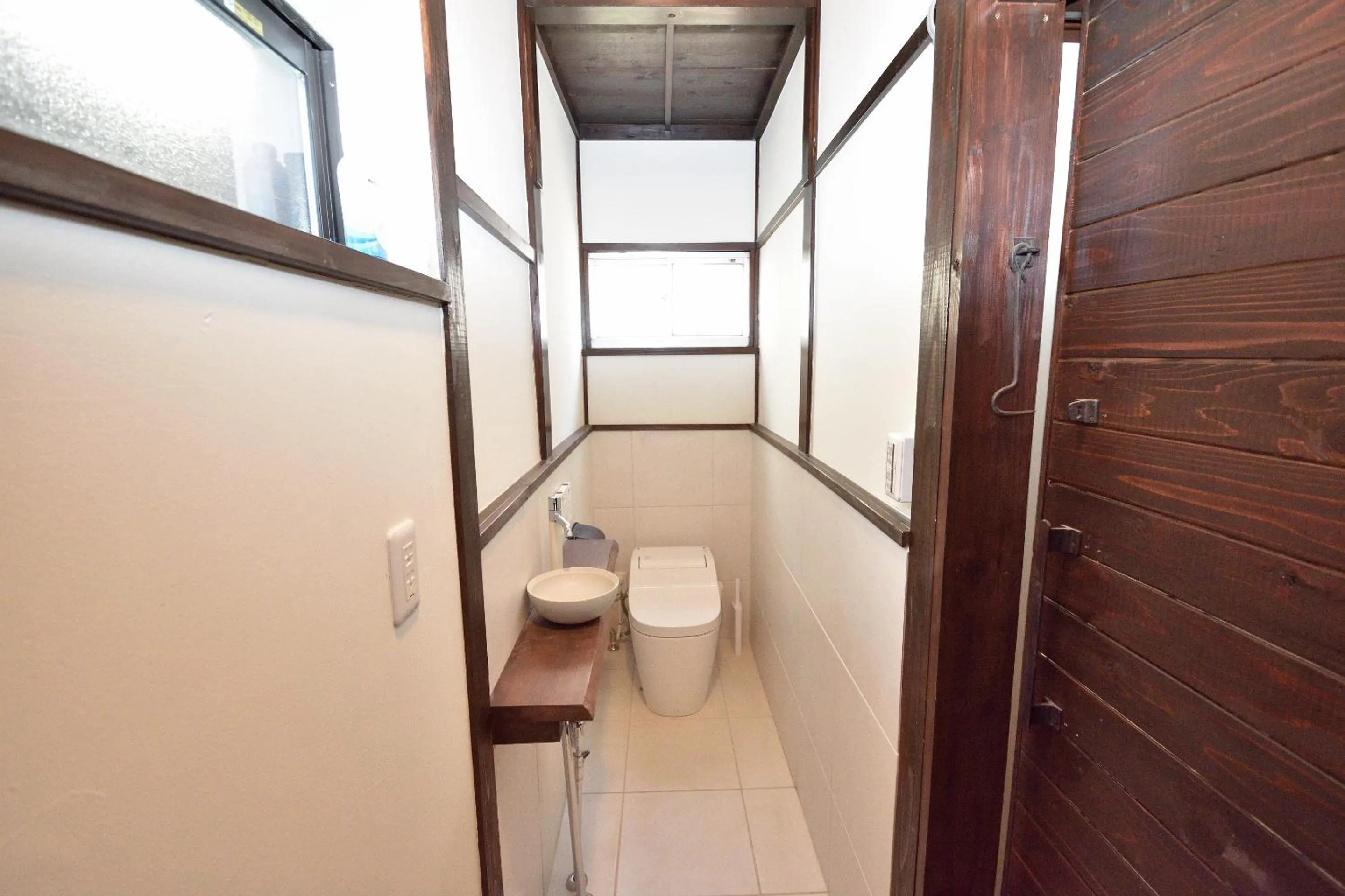 Toilet in Kohaku AMBER Kamakura Zaimokuza