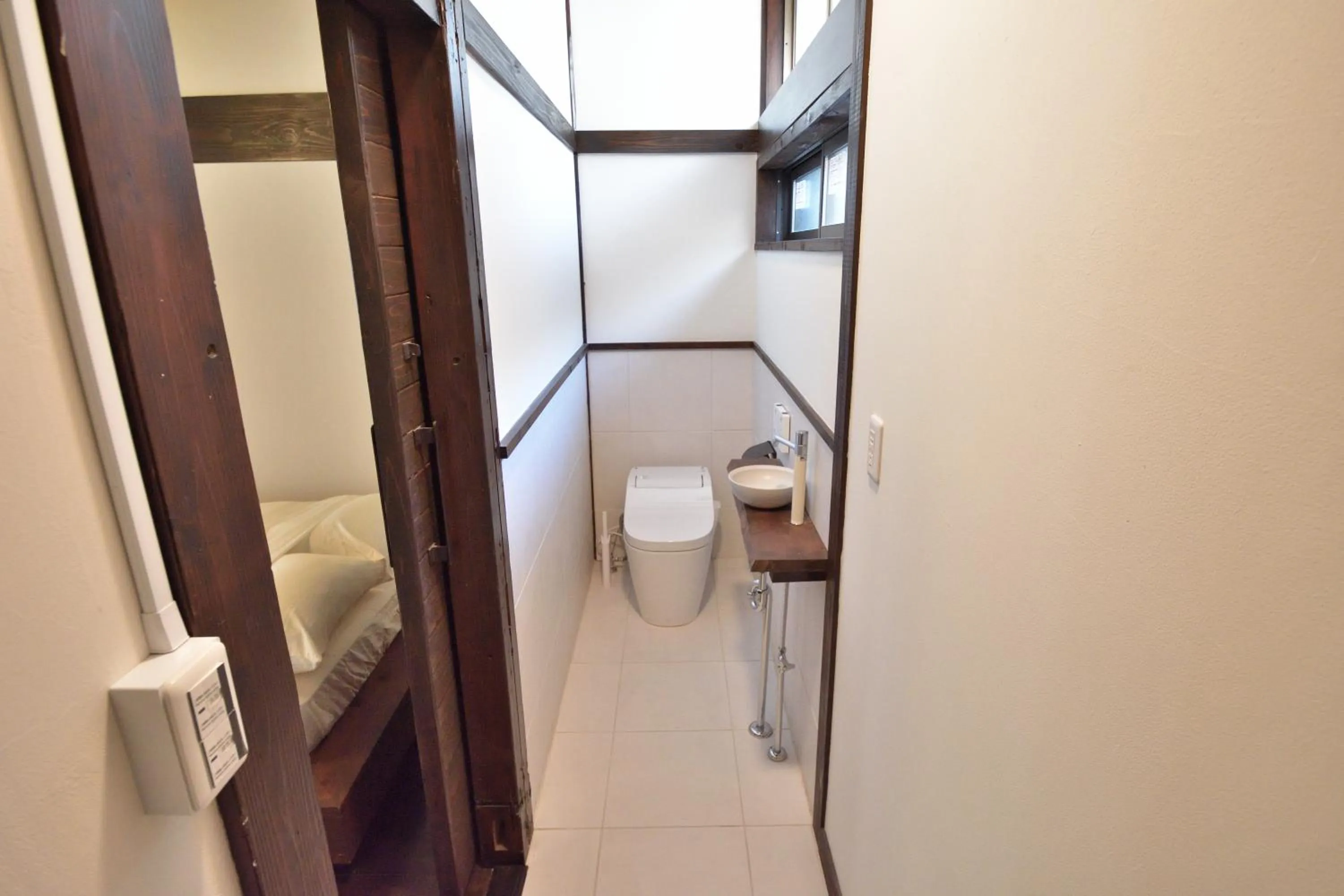 Toilet in Kohaku AMBER Kamakura Zaimokuza