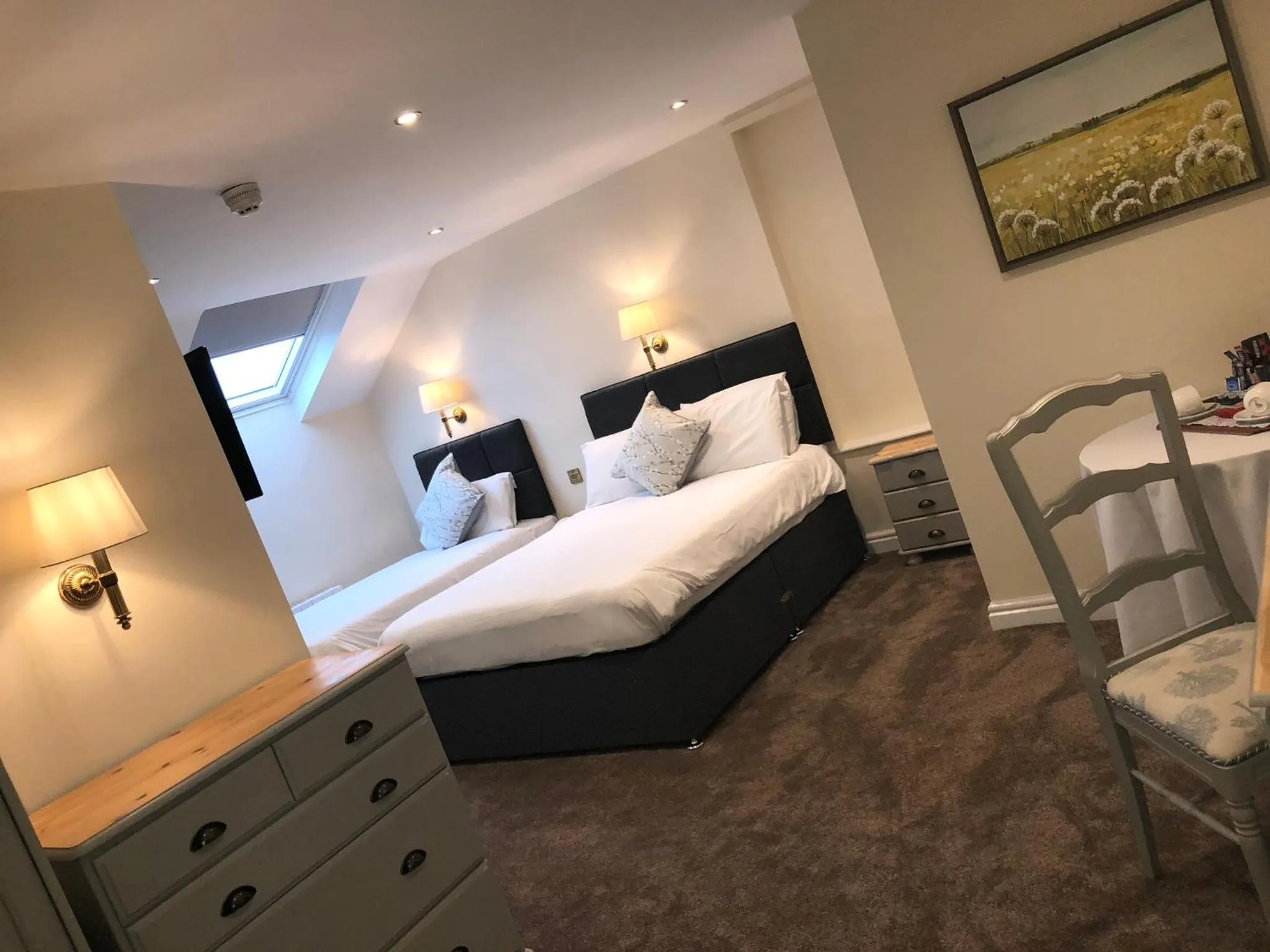 Bed in The Sitwell Arms Hotel