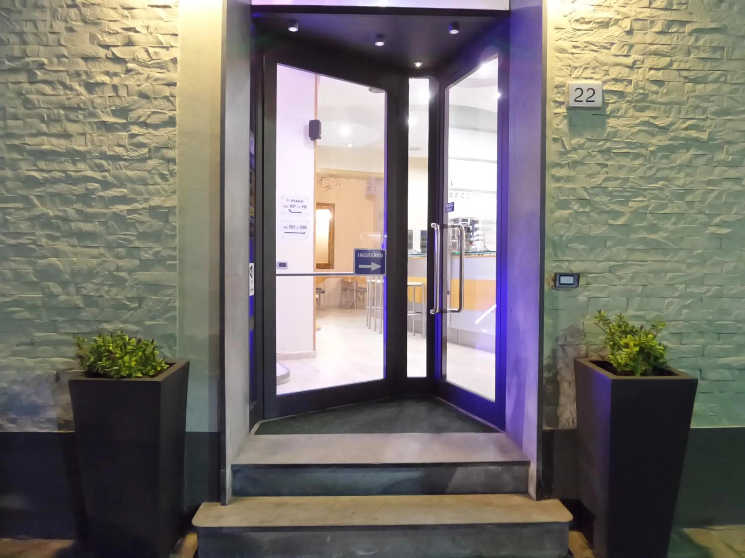 Facade/entrance in Hotel Astor