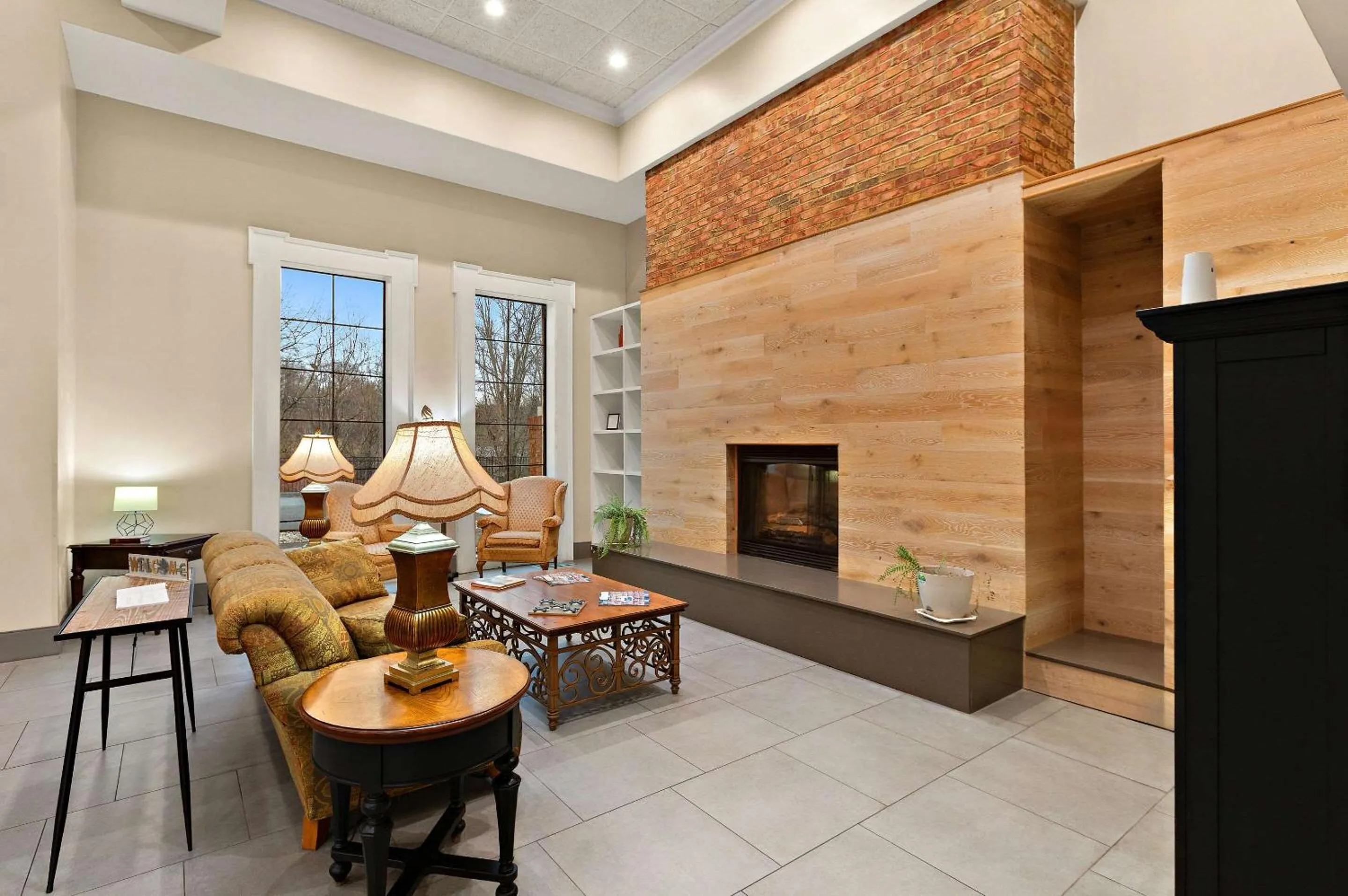 Lobby or reception in Country Inn & Suites by Radisson, Jonesborough-Johnson City West, TN