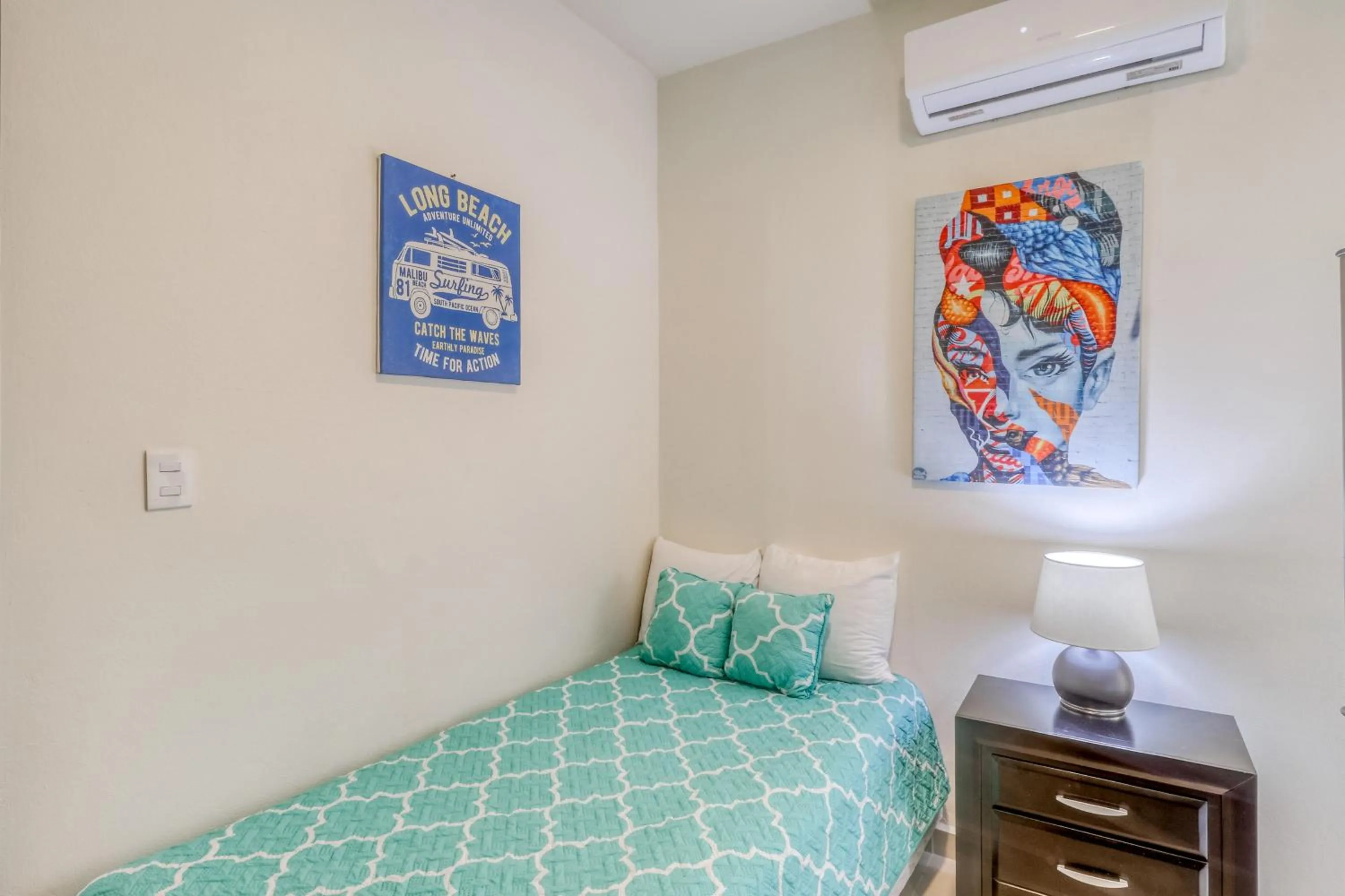 Bed in Selvanova Coto 4B, Villa Flamingos 437F