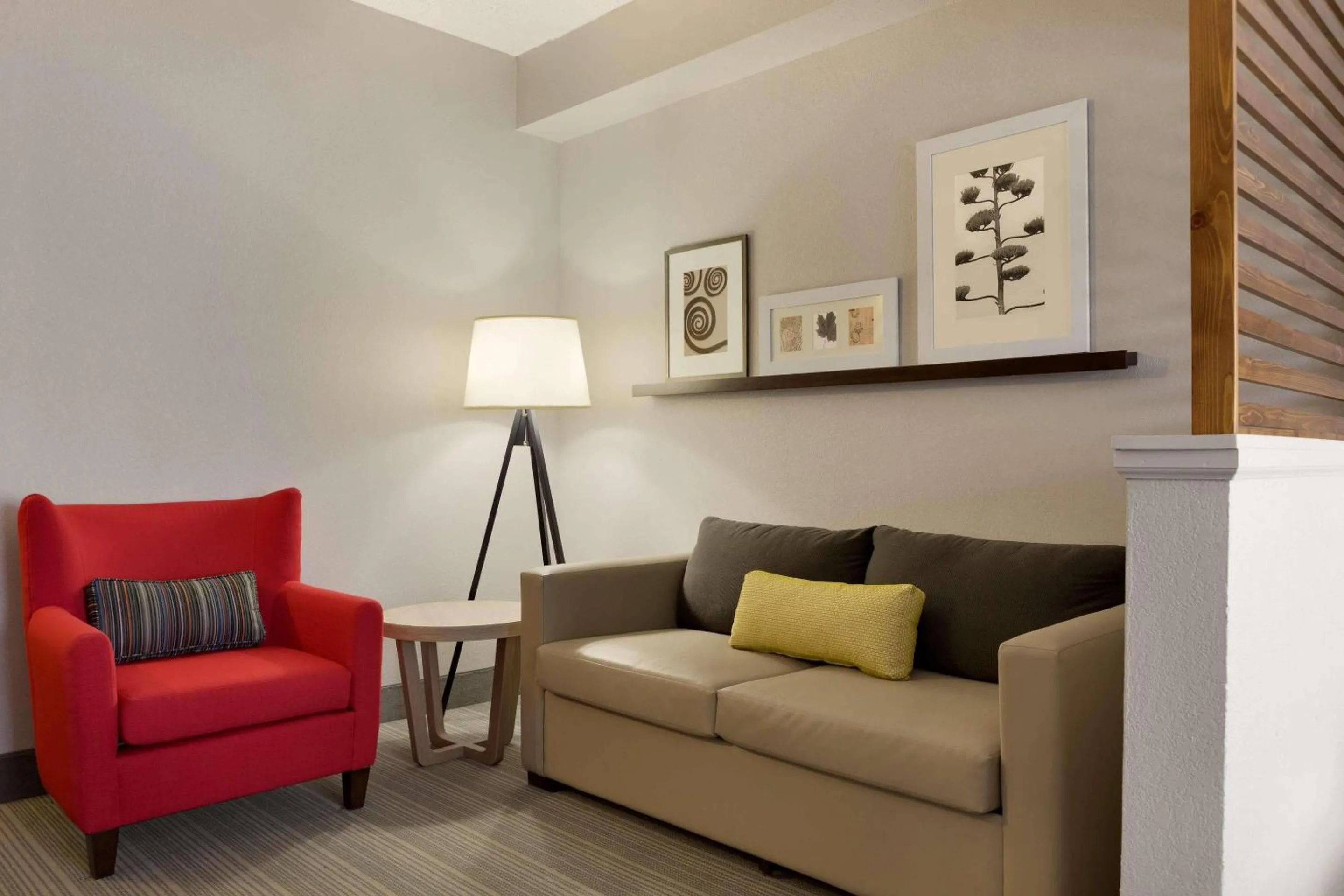 Bedroom in Country Inn & Suites by Radisson, Jackson, TN