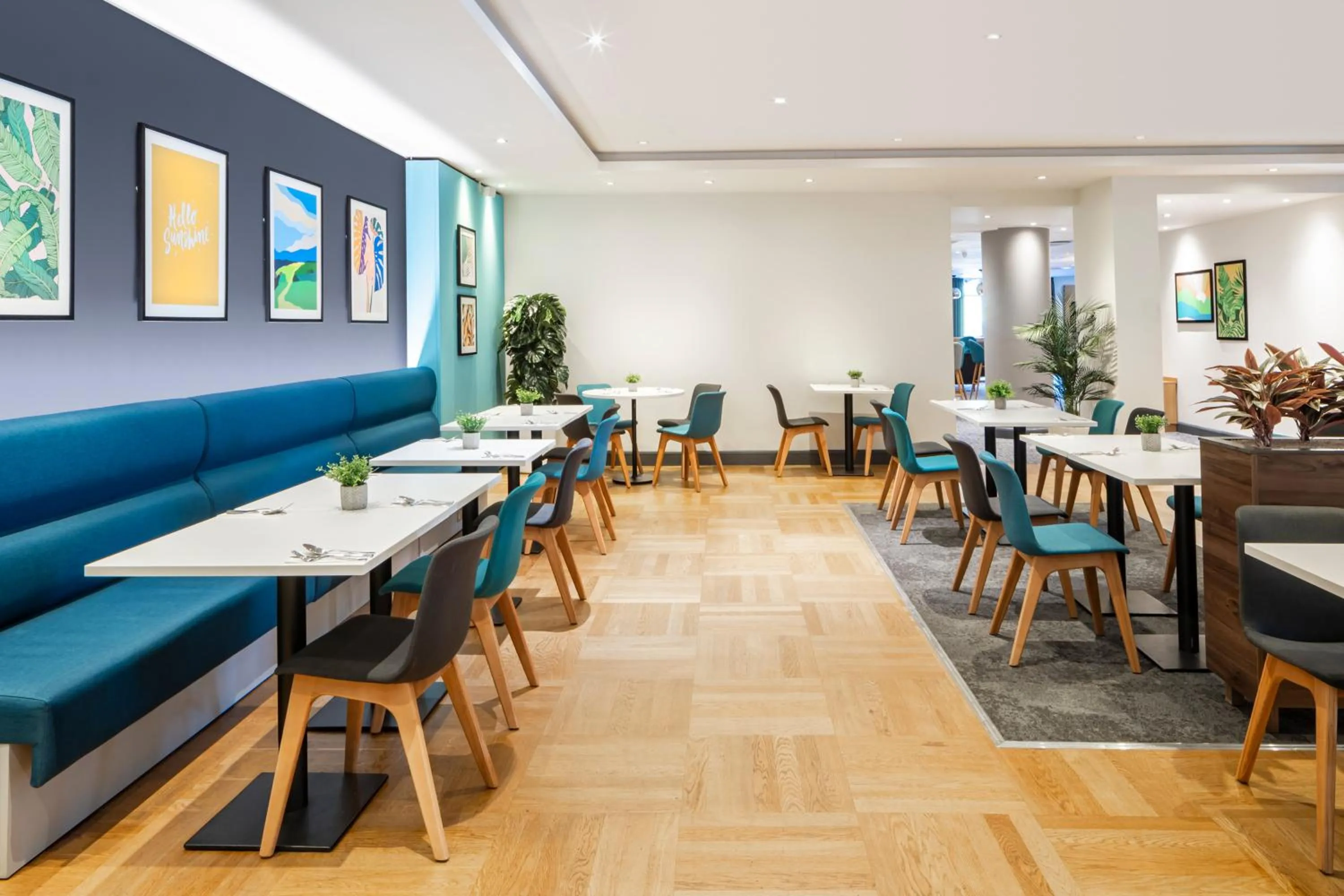 Restaurant/places to eat in Holiday Inn High Wycombe M40, Jct.4 by IHG