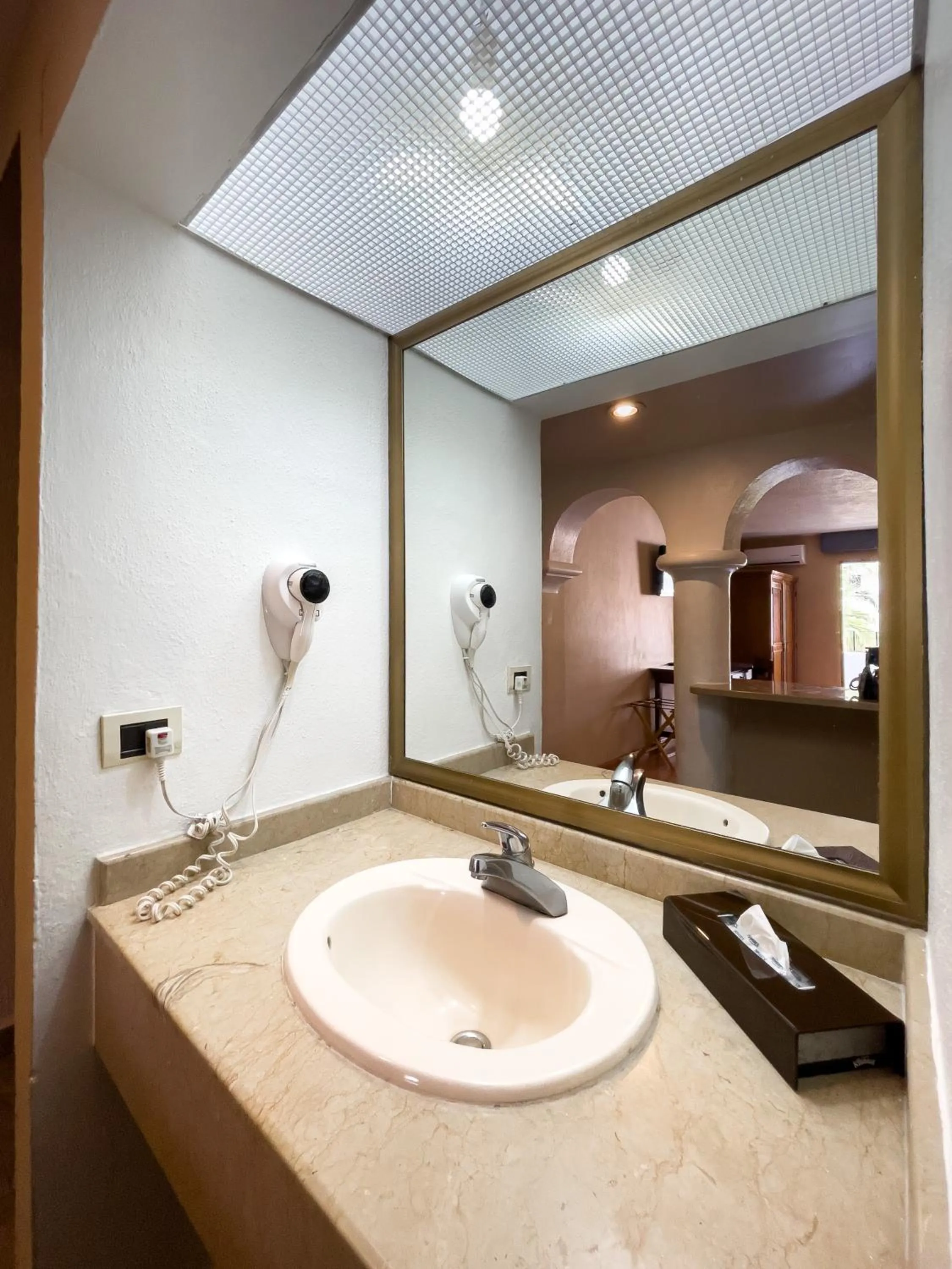Bathroom in Hotel Gran Plaza & Convention Center