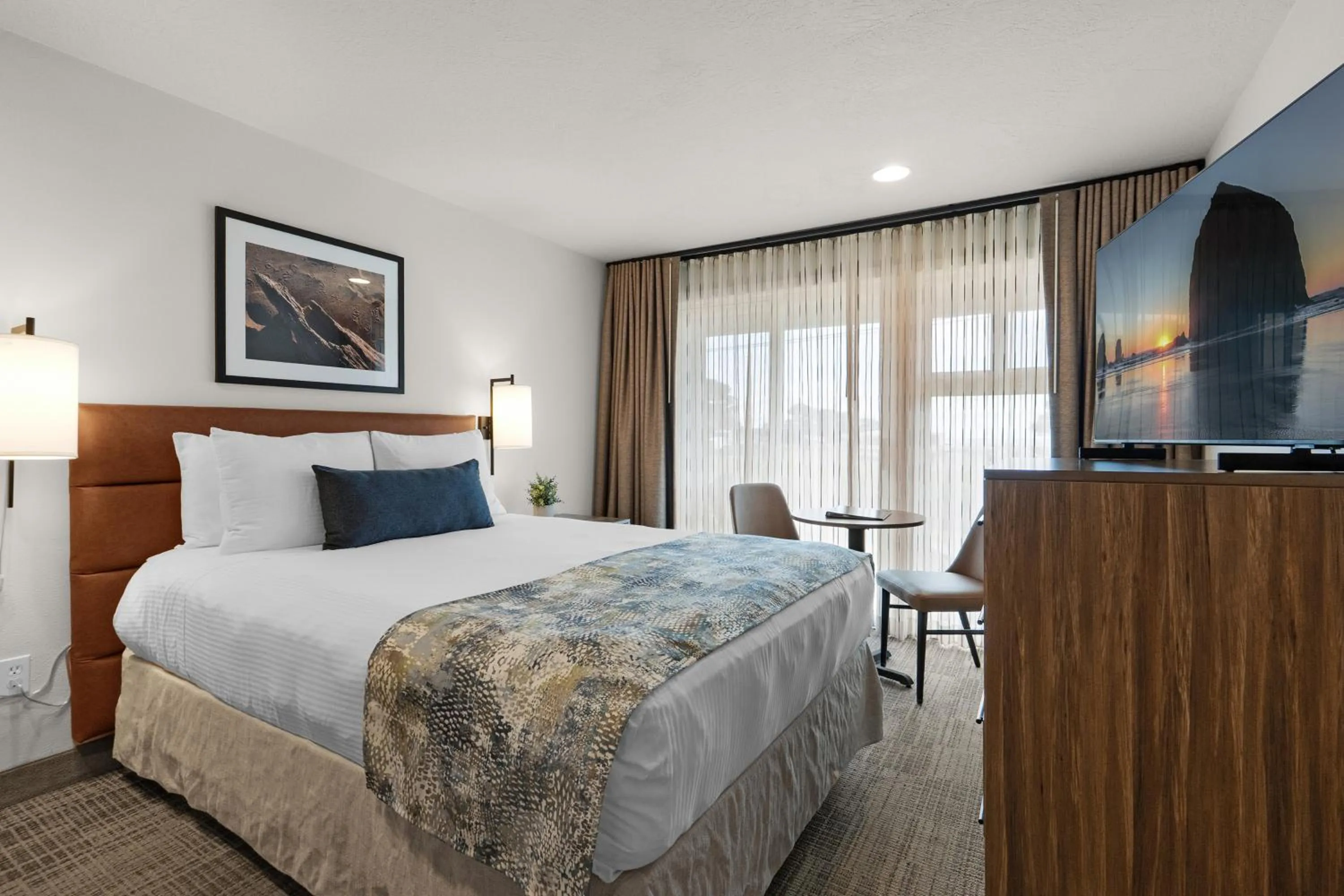 Photo of the whole room, Bed in The Wayside Inn