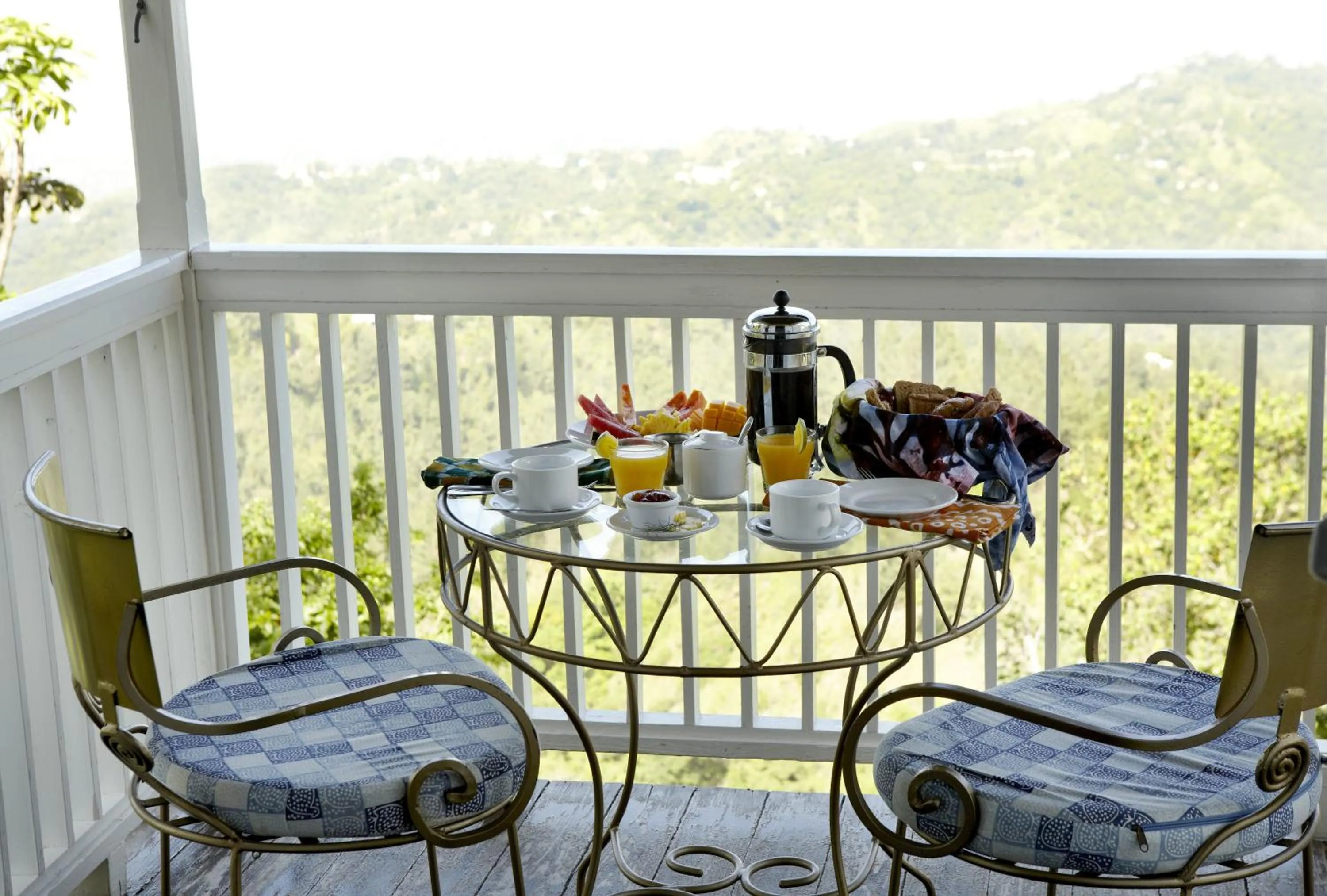 Mountain view in Strawberry Hill