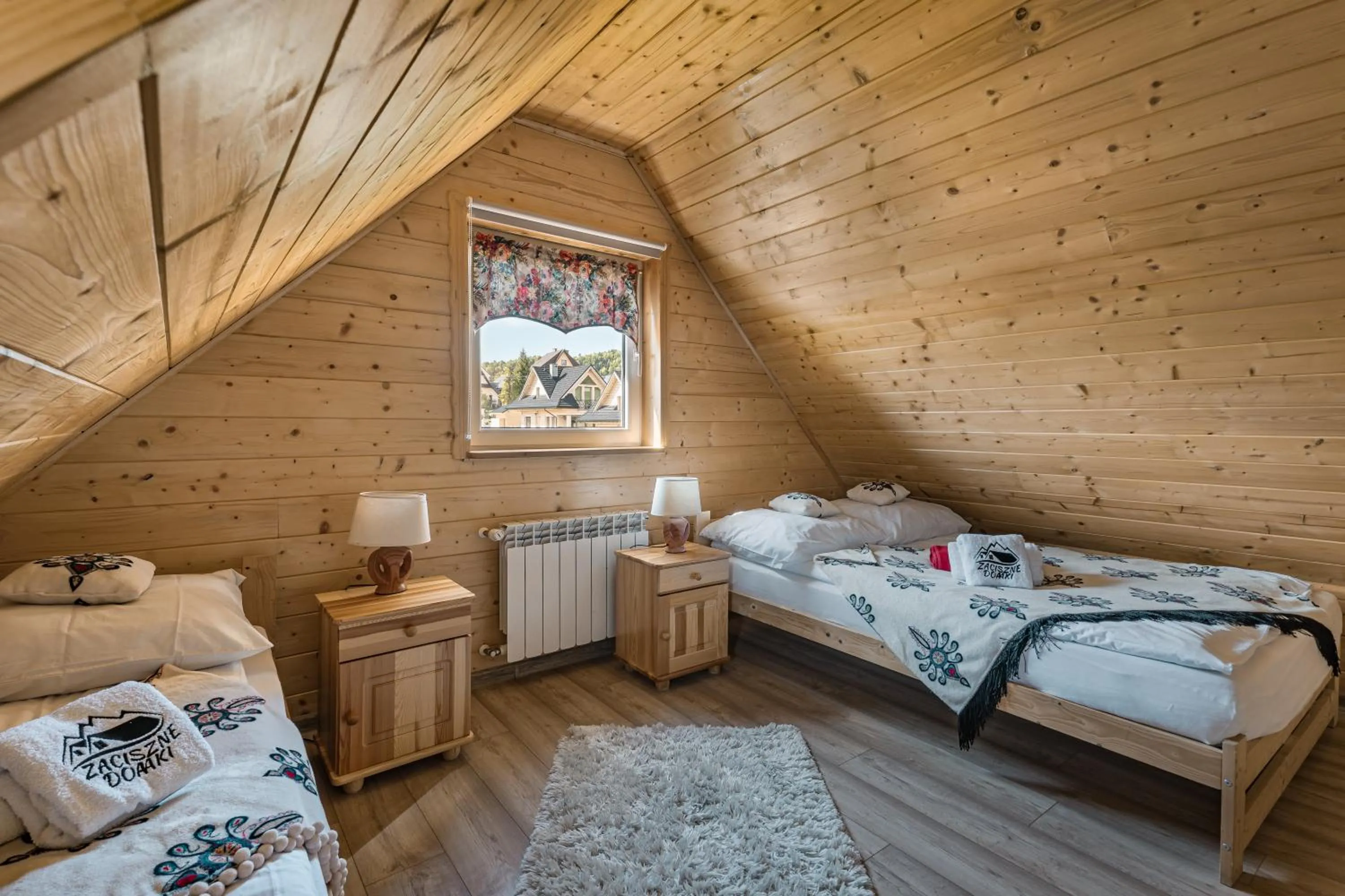 Bed in Zaciszne Domki w Kluszkowcach z Sauną i Balią