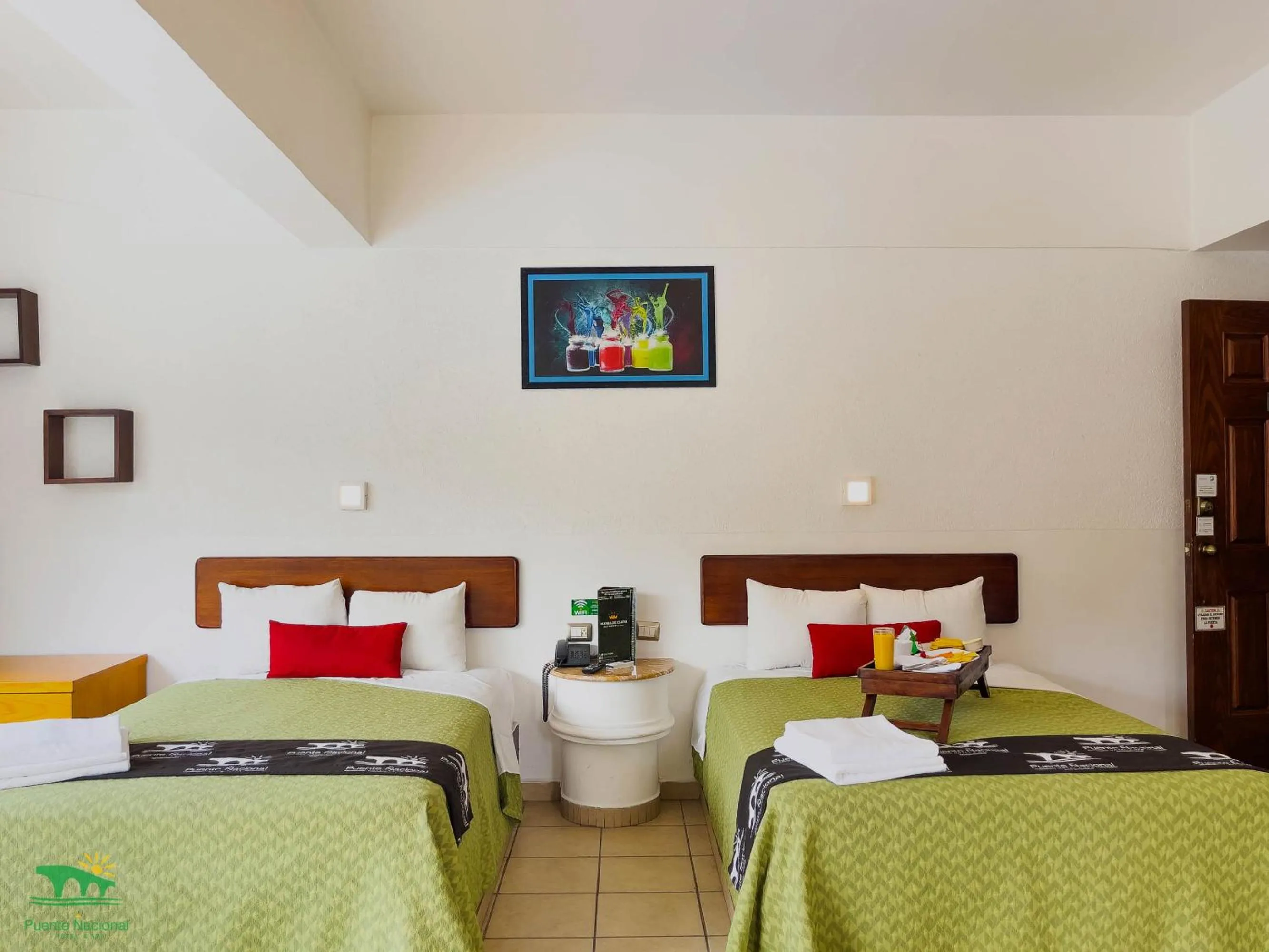 Bed in Hotel Puente Nacional & Spa