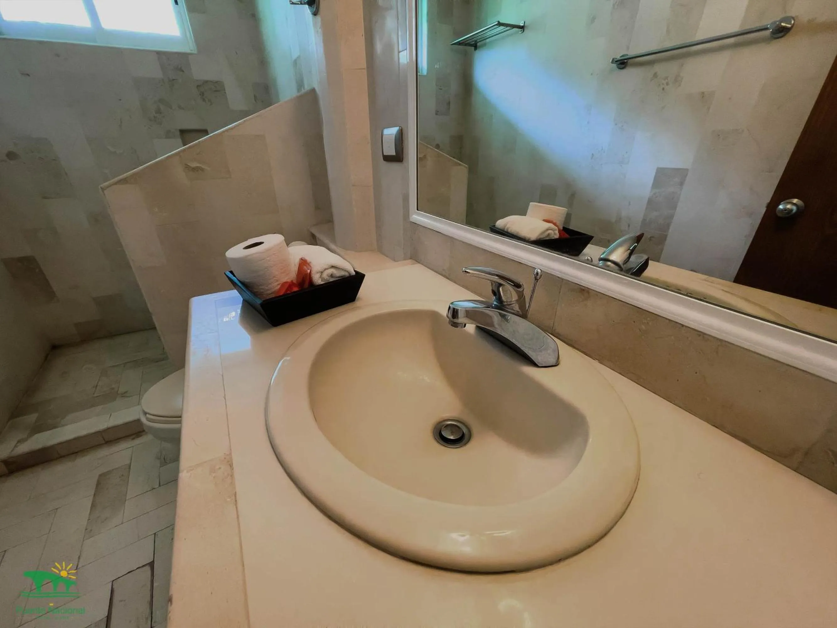 Bathroom in Hotel Puente Nacional & Spa