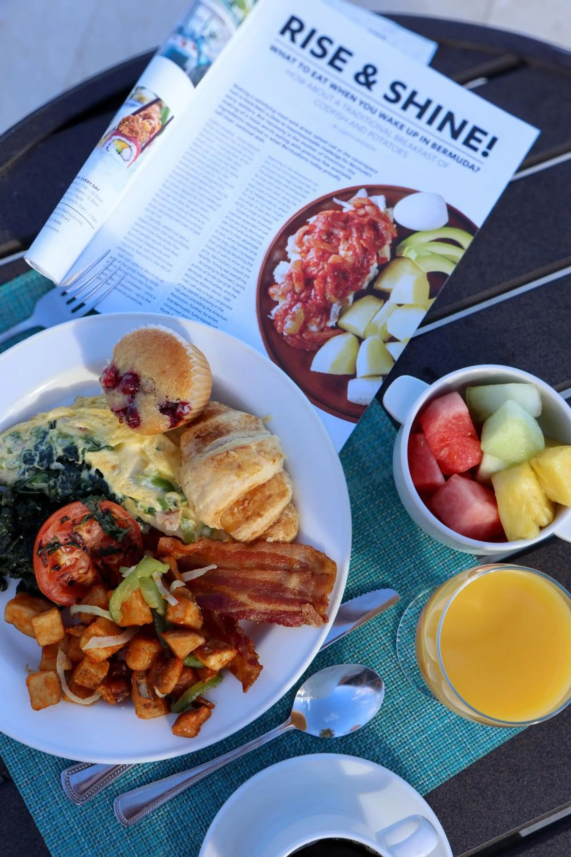 Food in Grotto Bay Beach Resort