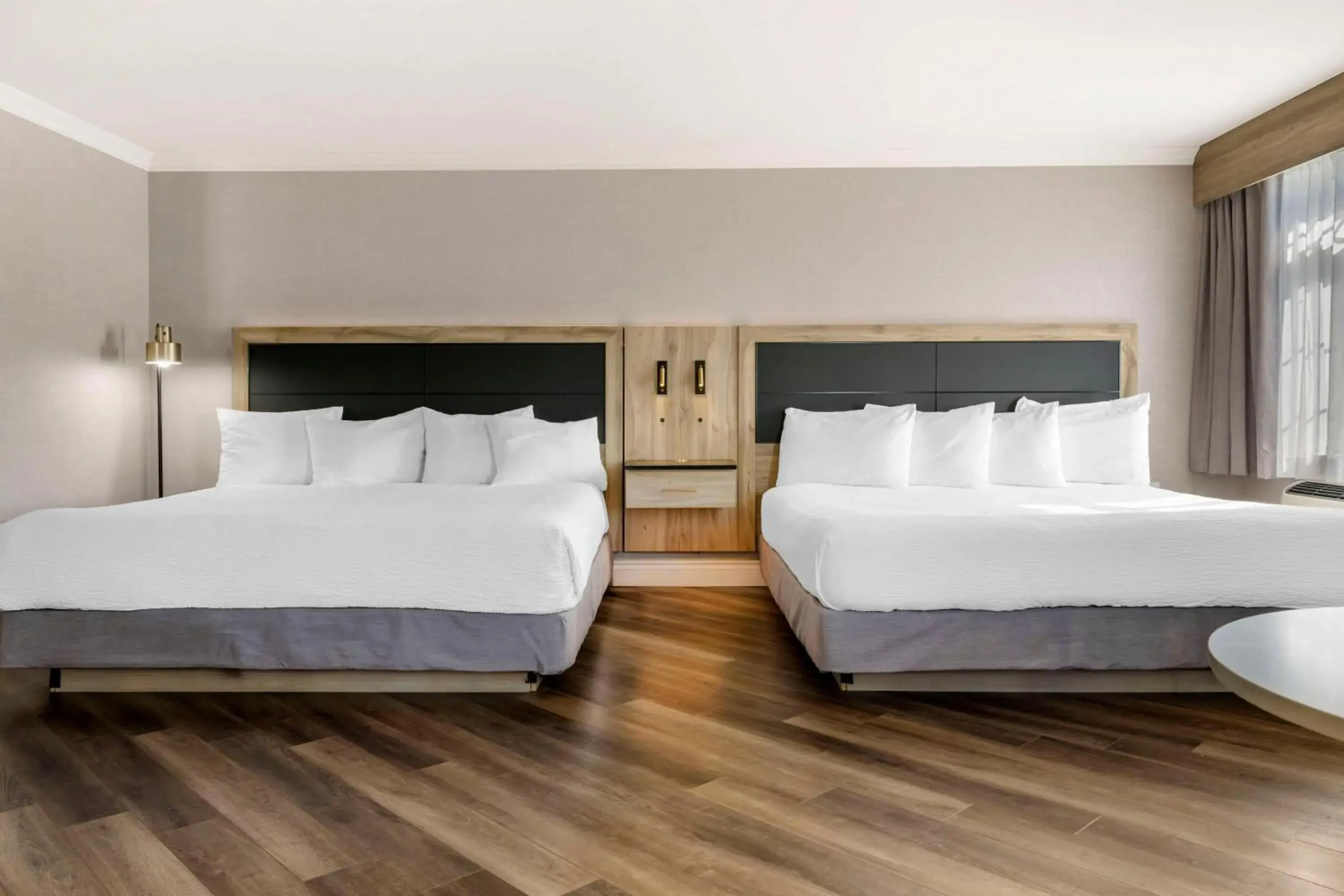 Queen Room with Two Queen Beds and Bath Tub - Parking in Front of the Room/Mobility Accessible in Best Western Plus Edmundston Queen Room with Two Queen Beds and Bath Tub - Parking in Front of the Room/Mobility Accessible in Best Western Plus Edmundston