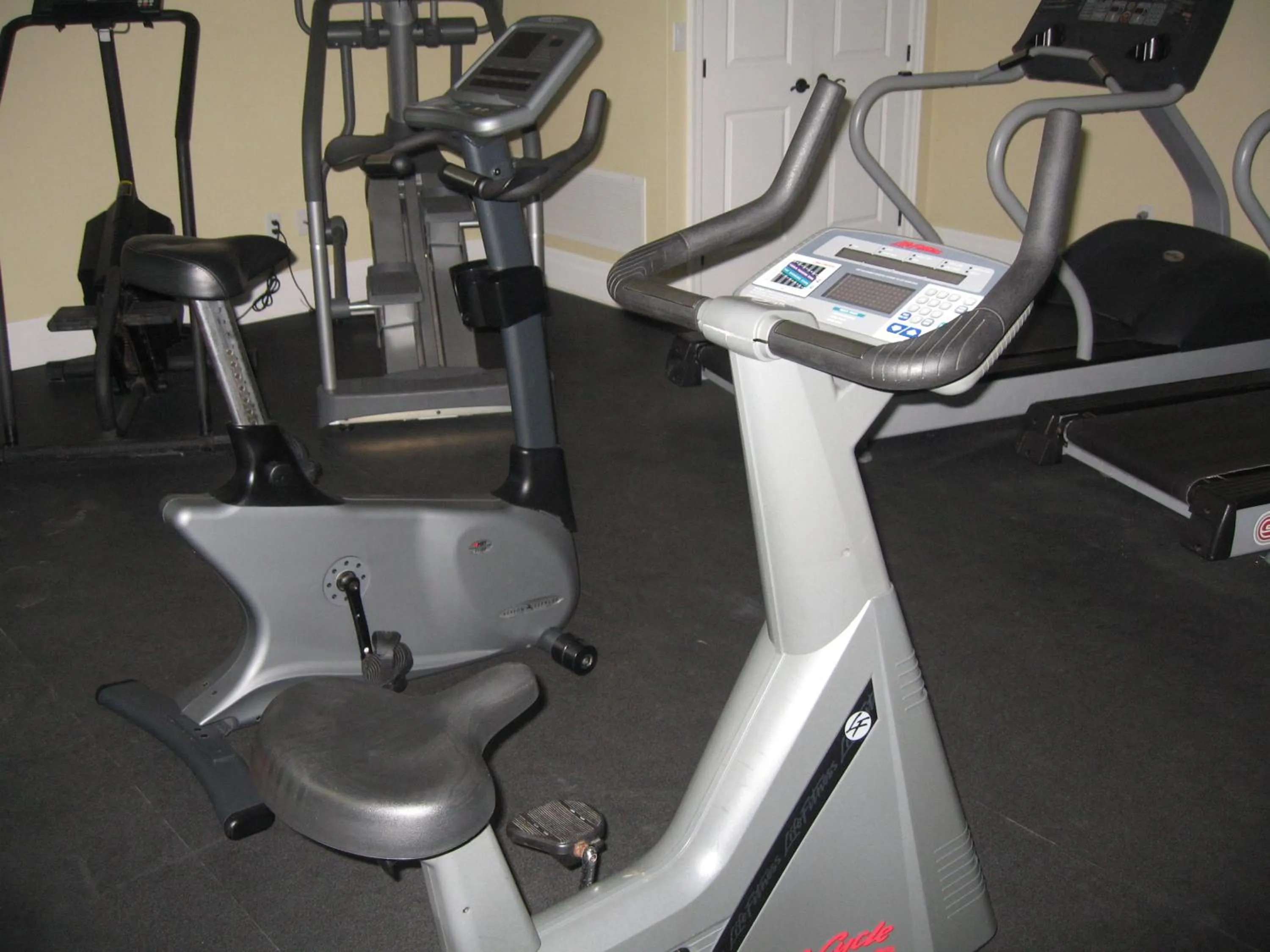 Fitness centre/facilities in The Atrium Resort