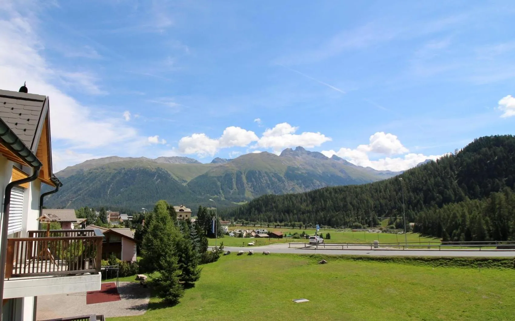 Mountain view in Sur Crasta