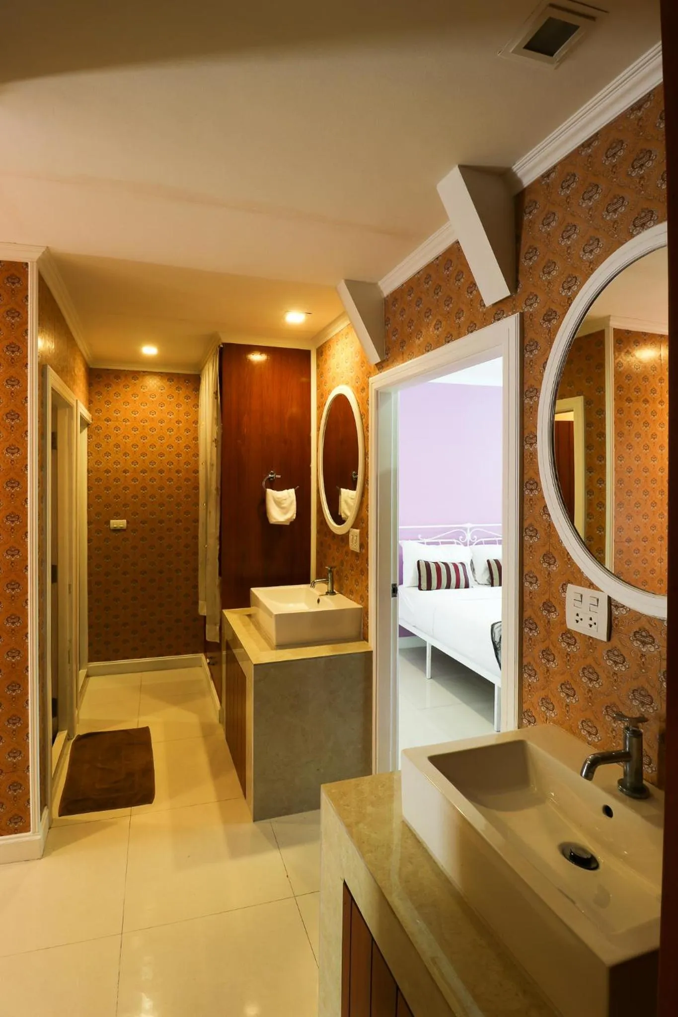 Toilet, Bed in Suan Sai Yok Resort