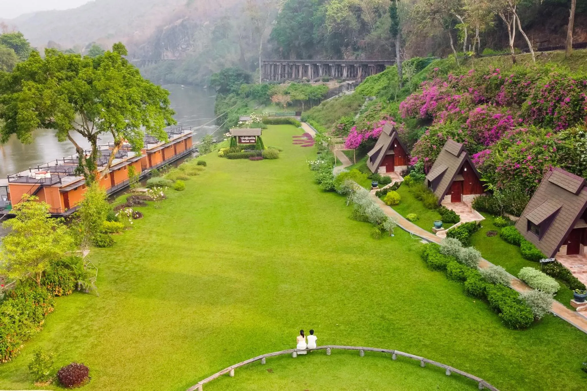 Inner courtyard view in Suan Sai Yok Resort